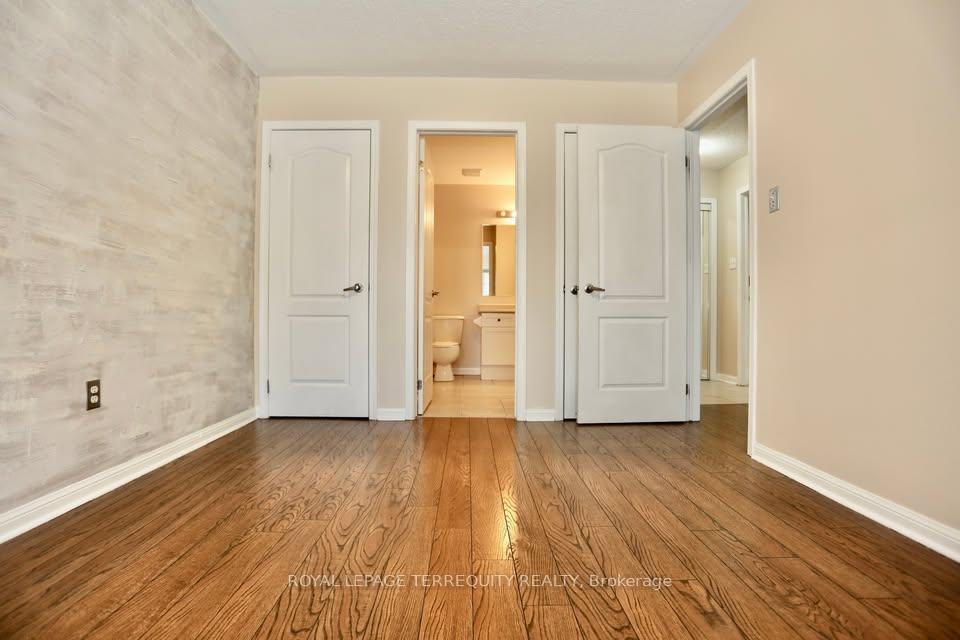 8834 Sheppard Avenue E, Toronto 5