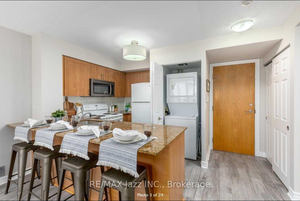 606 - 340 Watson Street W, Whitby 2