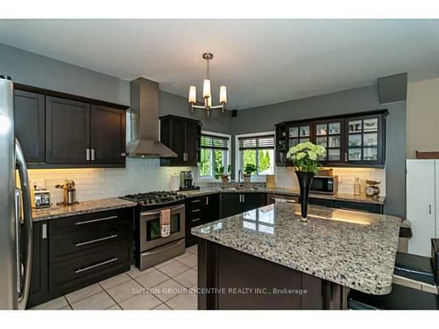 4 Bluewater Trail, Barrie 4
