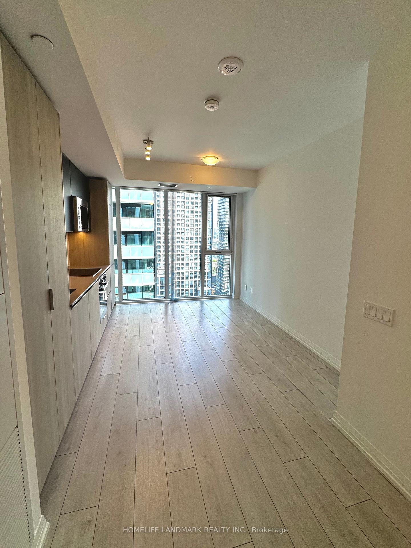 2802 - 400 King Street W, Toronto 3