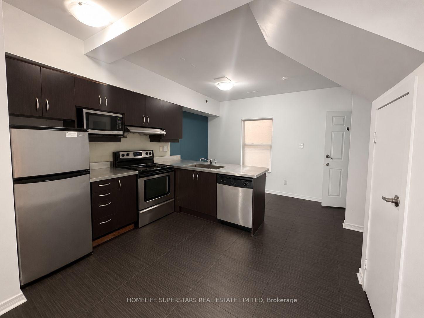 204 - 38 Kensington Place, Toronto
