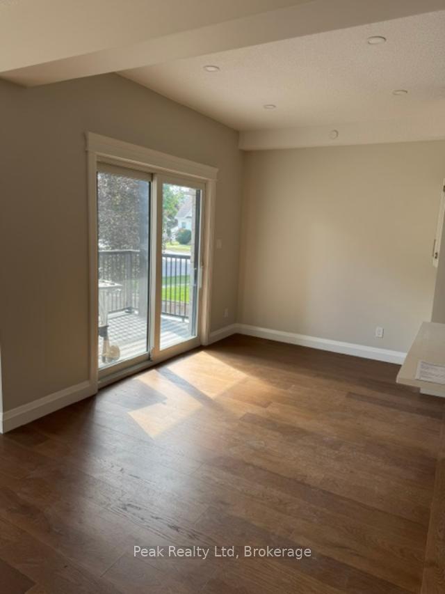 Main Floor - 429 Victoria Avenue N, North Perth 5