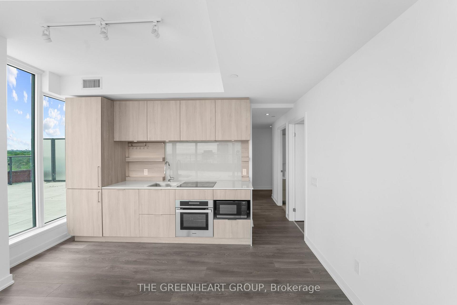 908 - 28 Ann Street, Mississauga