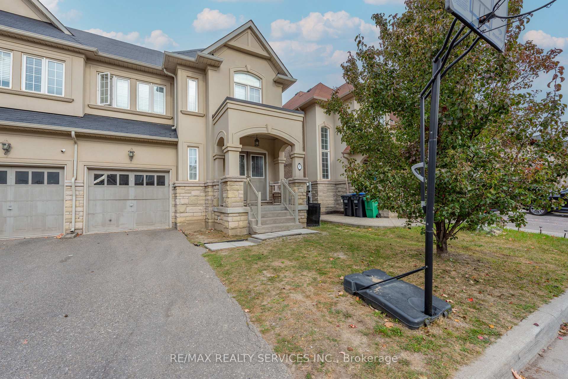 59 Beachville Circle, Brampton 3