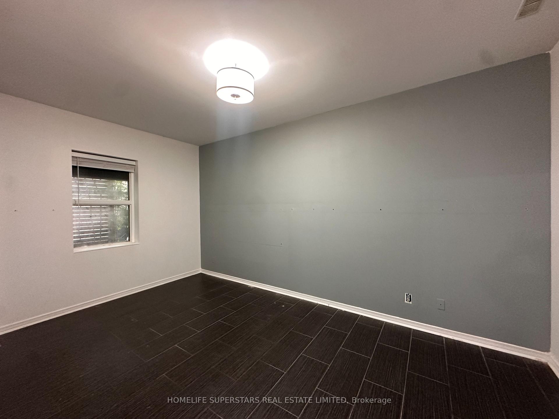 207 - 38 Kensington Place, Toronto 3