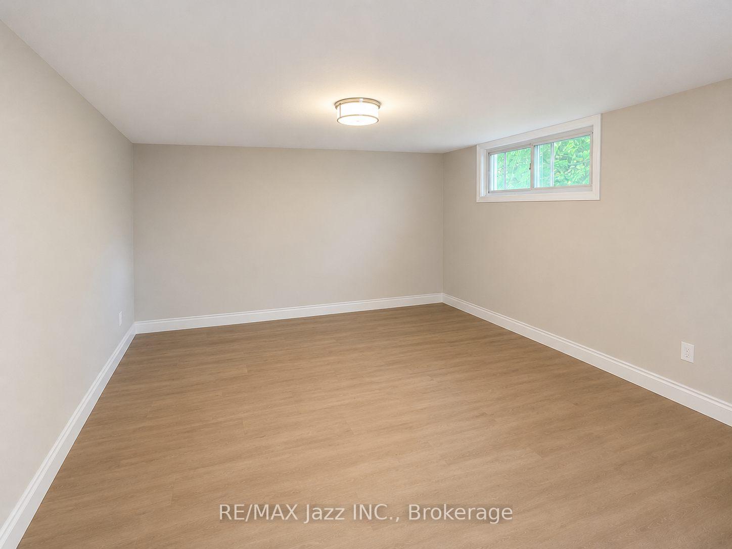 B - 624 Stewart Street, Peterborough 2