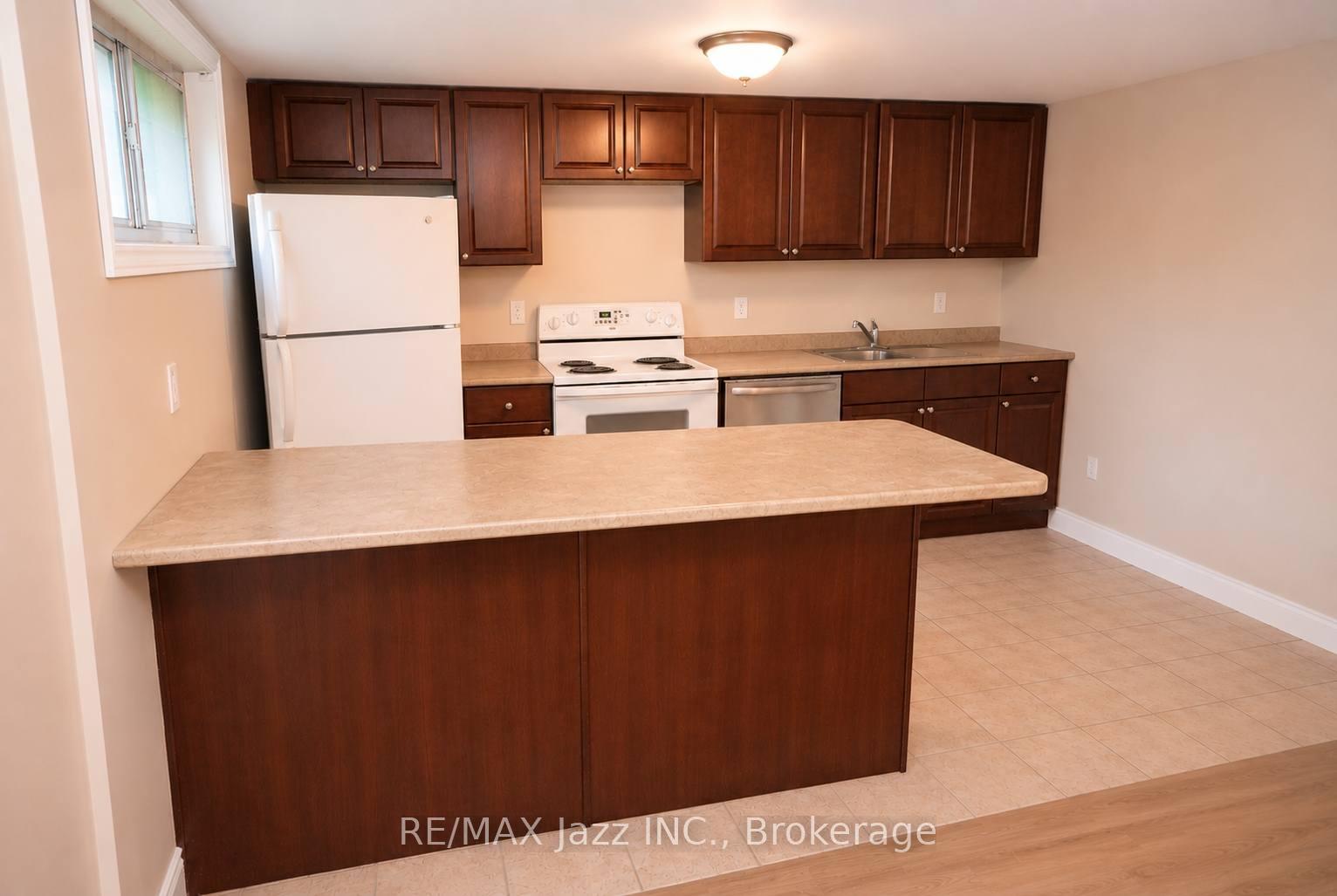 B - 624 Stewart Street, Peterborough 3