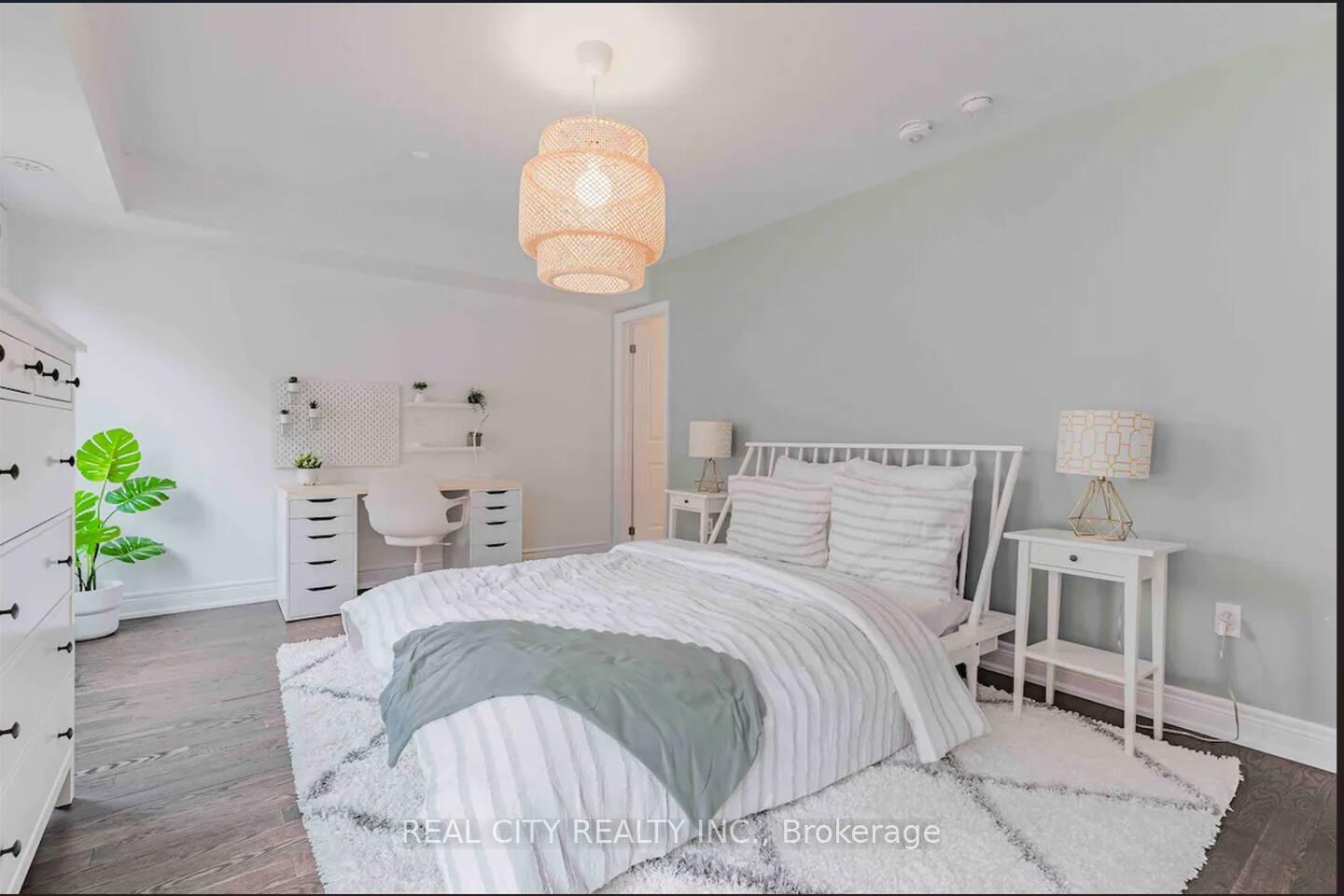 48 Hiawatha Court, Vaughan 5