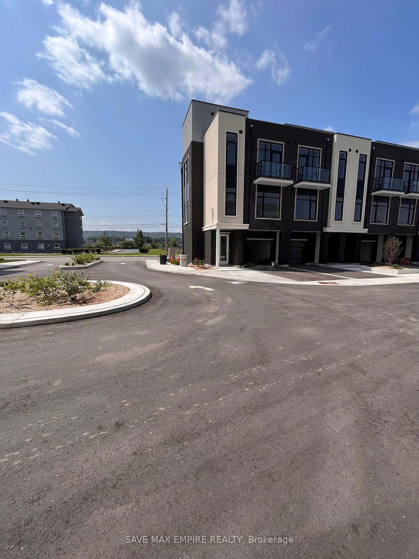 902 - 385 Winston Road, Grimsby 3