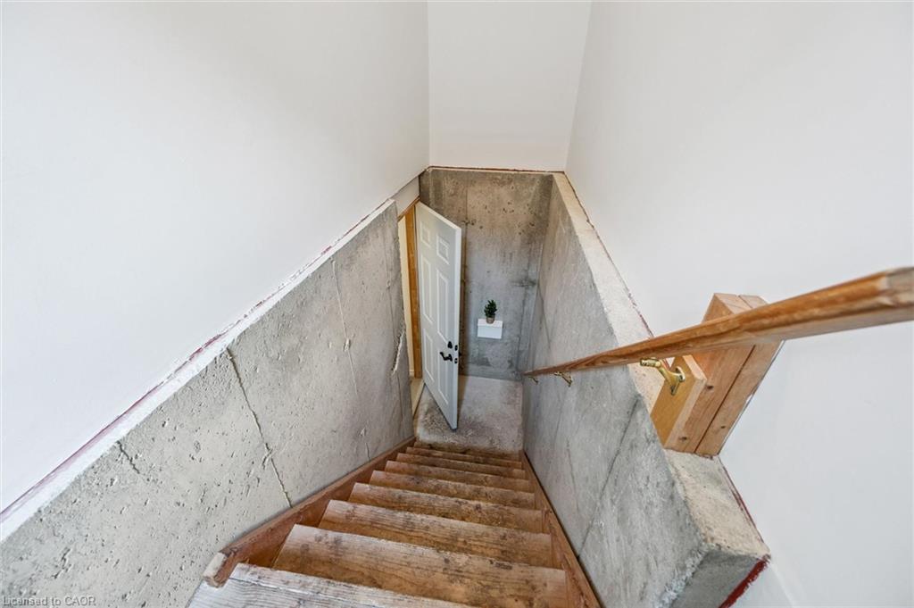Lower - 233 Dearborn Boulevard, Waterloo 4