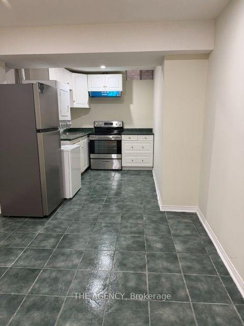 Bsmt - 584 Doubletree Lane, Newmarket 2