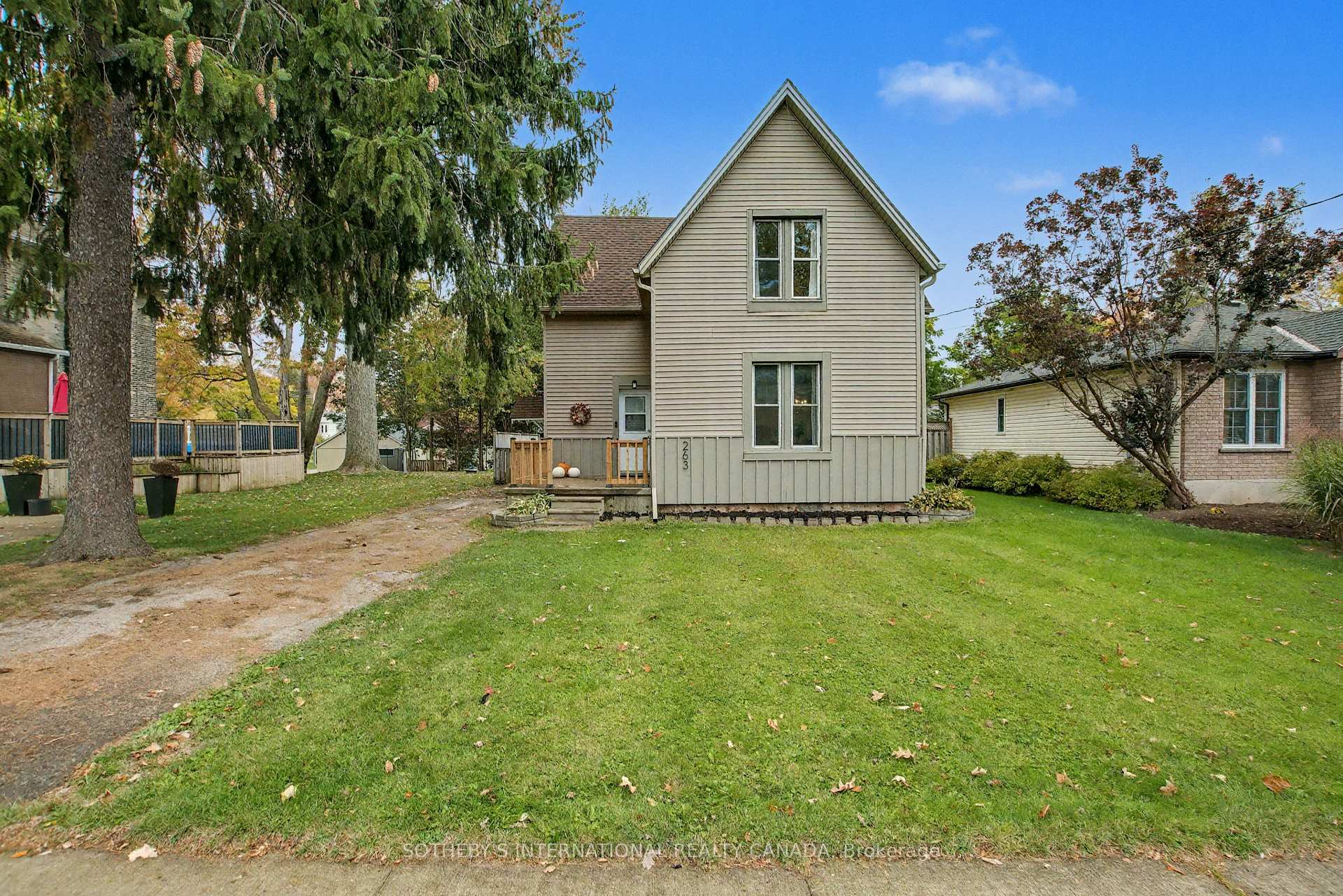 263 Cumberland Street Minto Ontario Canada Sale residential Renee Blair Sotheby's International Realty Canada