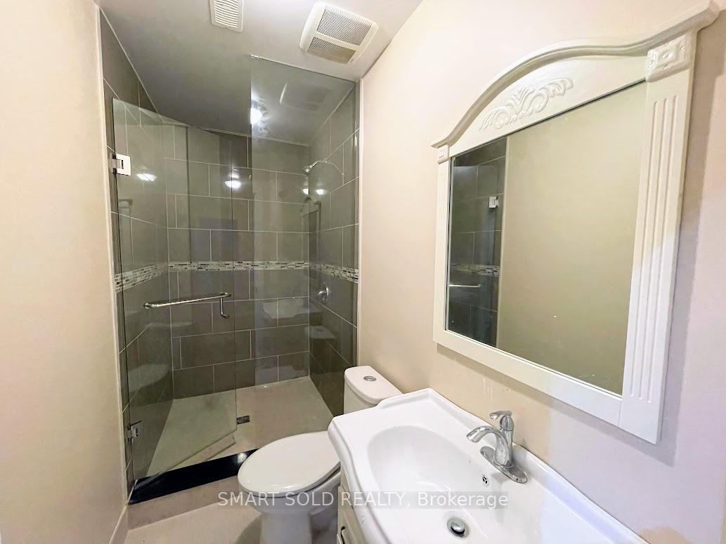 BSMT - 11 lurgan Drive, Toronto 2