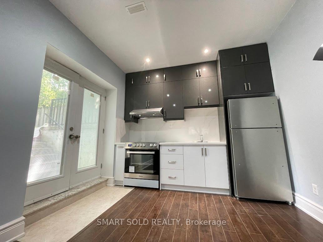 BSMT - 11 lurgan Drive, Toronto 5