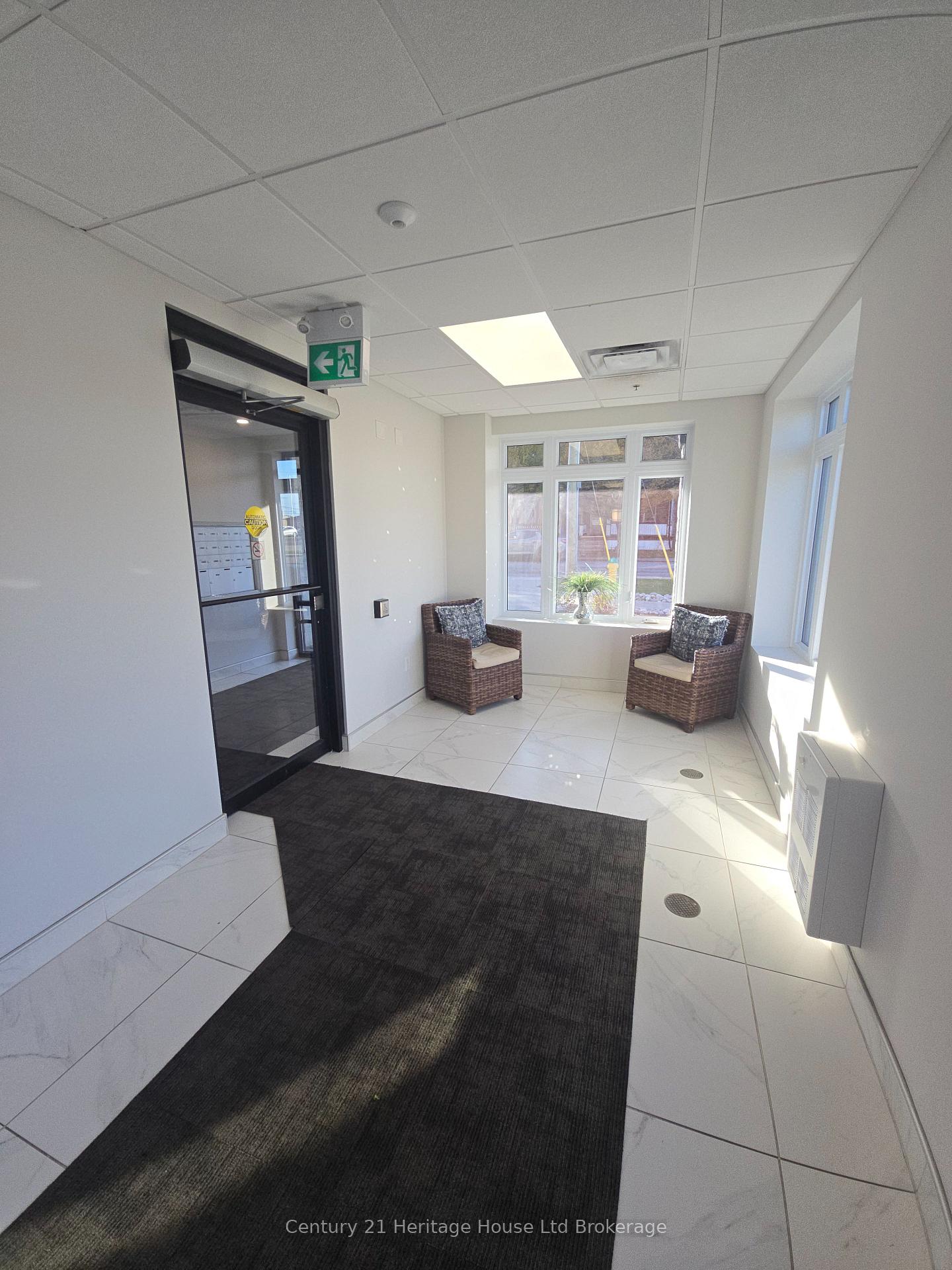 401 - 71 Metcalf Street, Woodstock 3