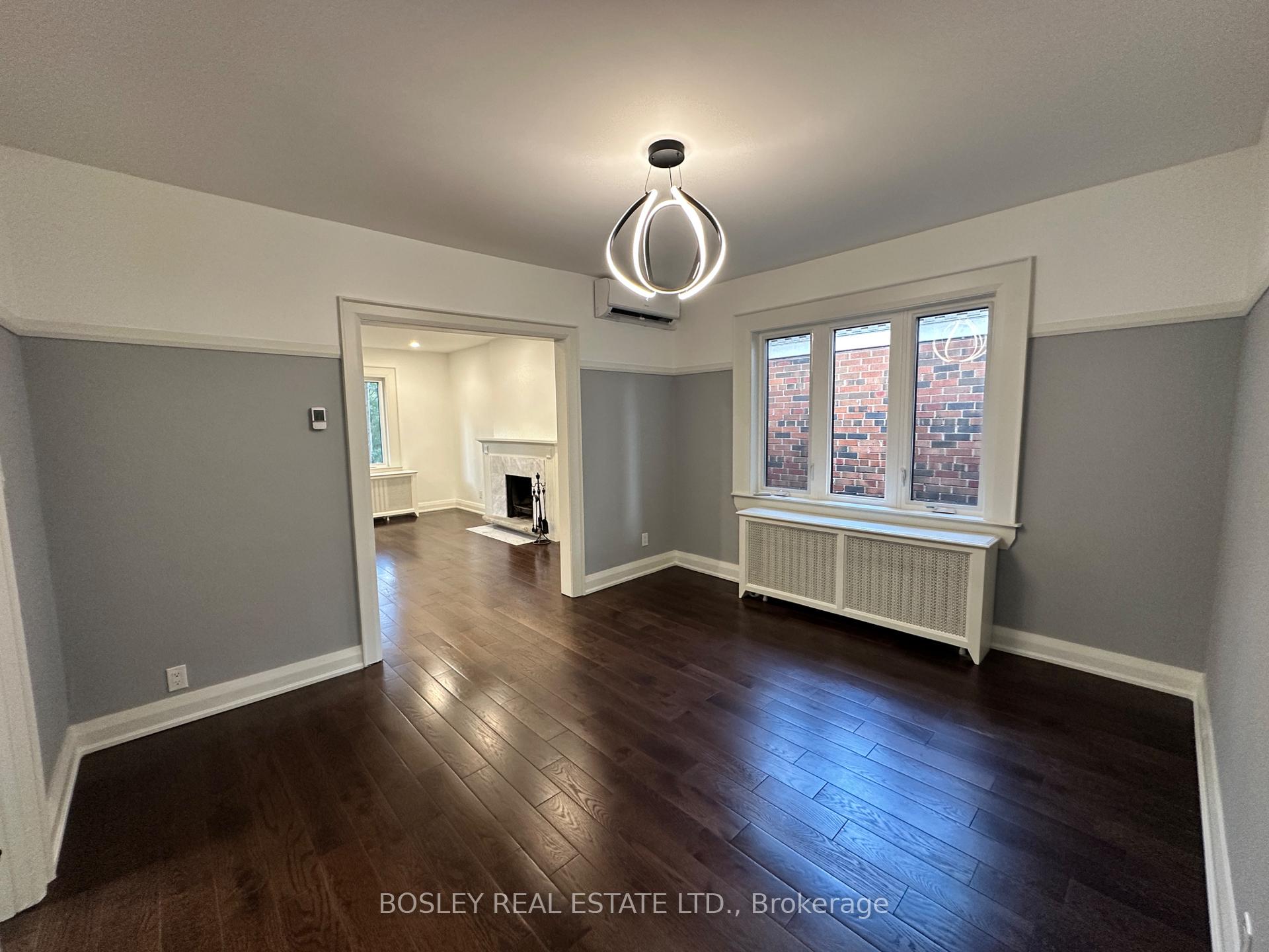 2 - 229 Manor Road E, Toronto 5