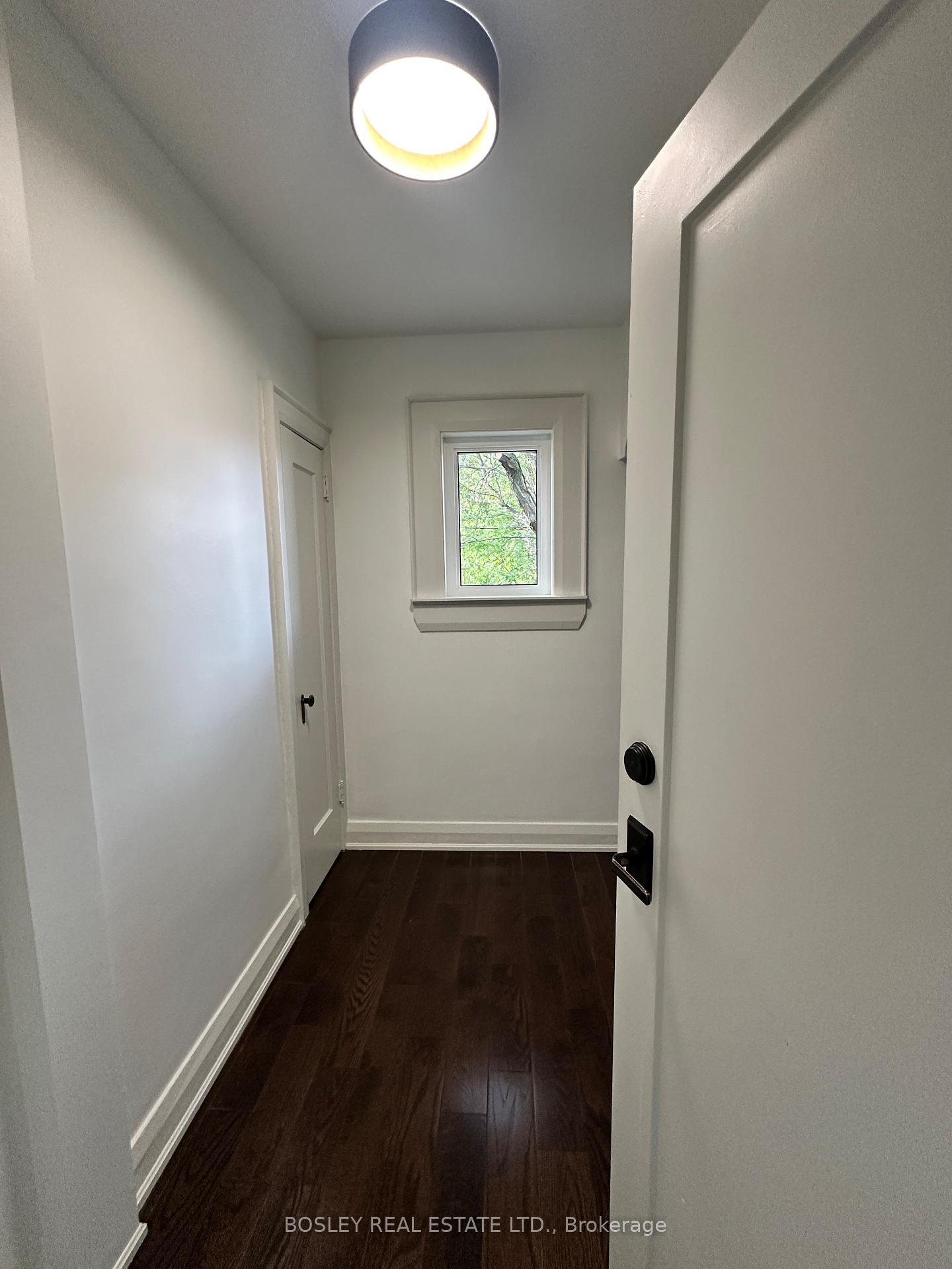 2 - 229 Manor Road E, Toronto 2