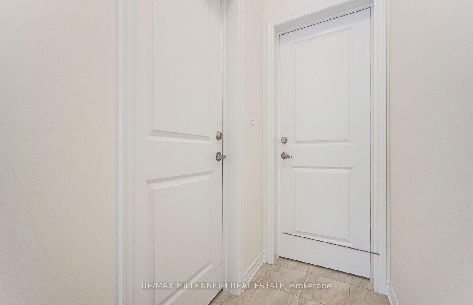 Upper - 34 Thornbird Crescent, Brampton 4