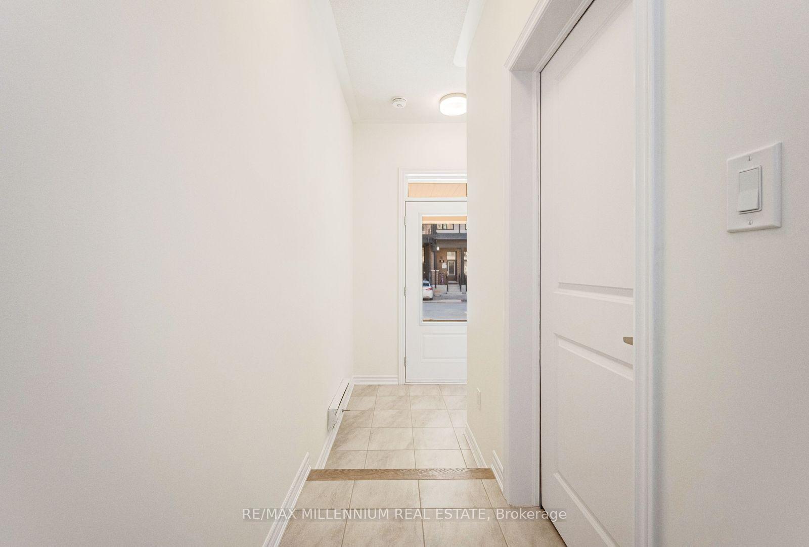 Upper - 34 Thornbird Crescent, Brampton 3