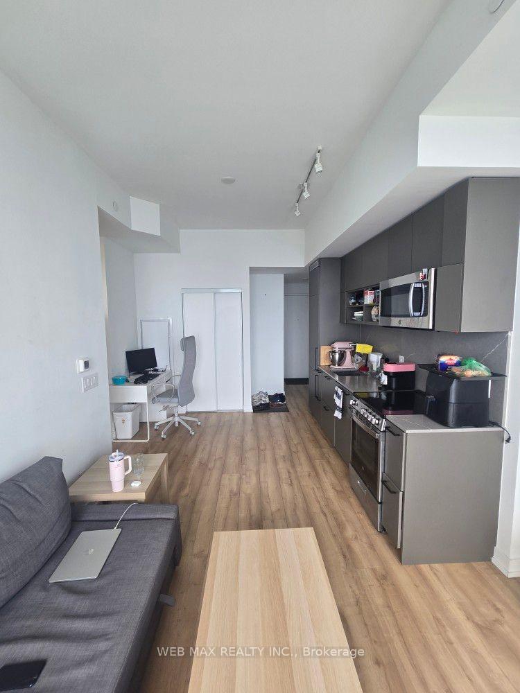 2413 - 135 East Liberty Street, Toronto 5