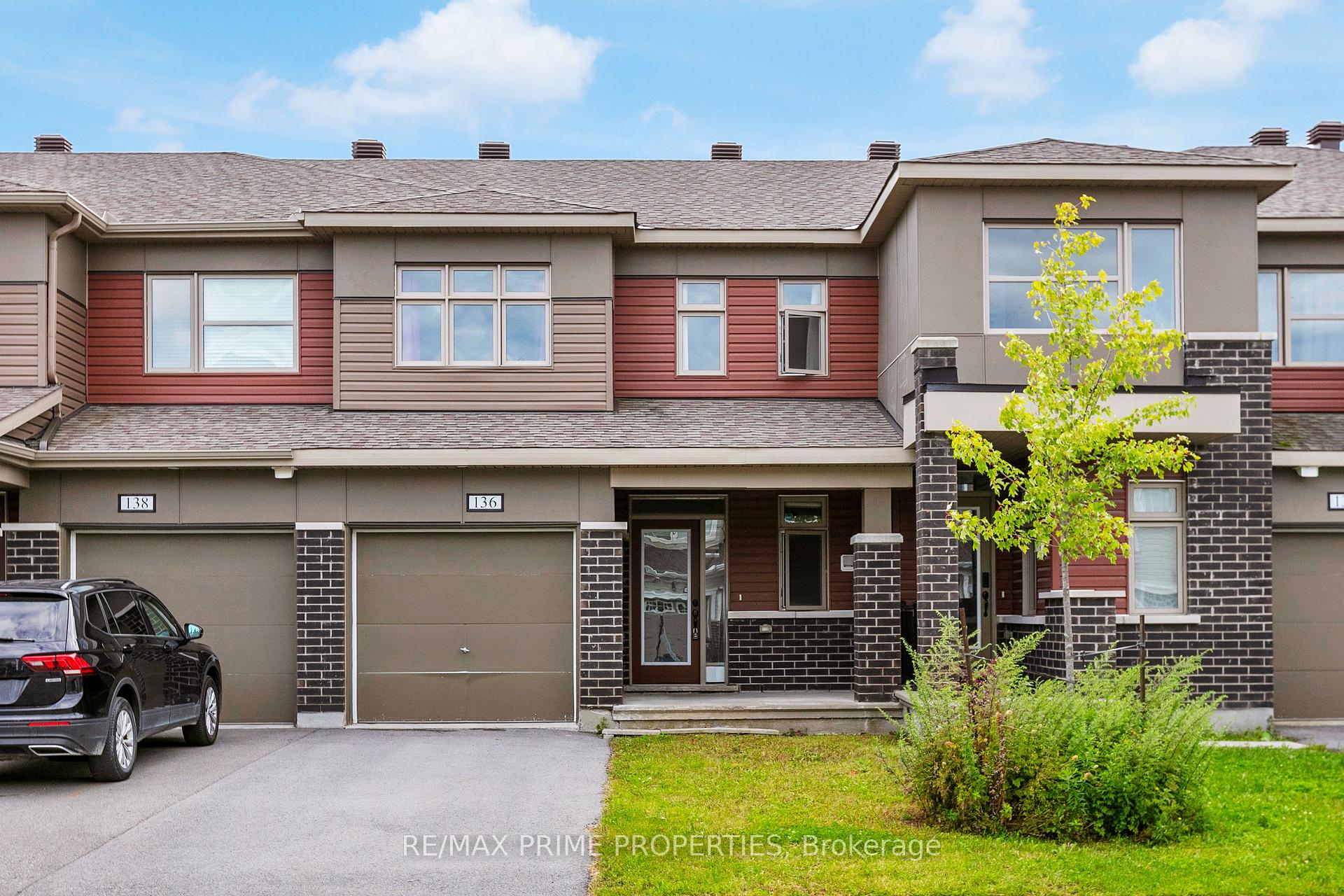 136 Lanceleaf Way Ottawa Ontario Canada Sale residential Mo Sleiman Coldwell Banker Sarazen Realty, Brokerage*