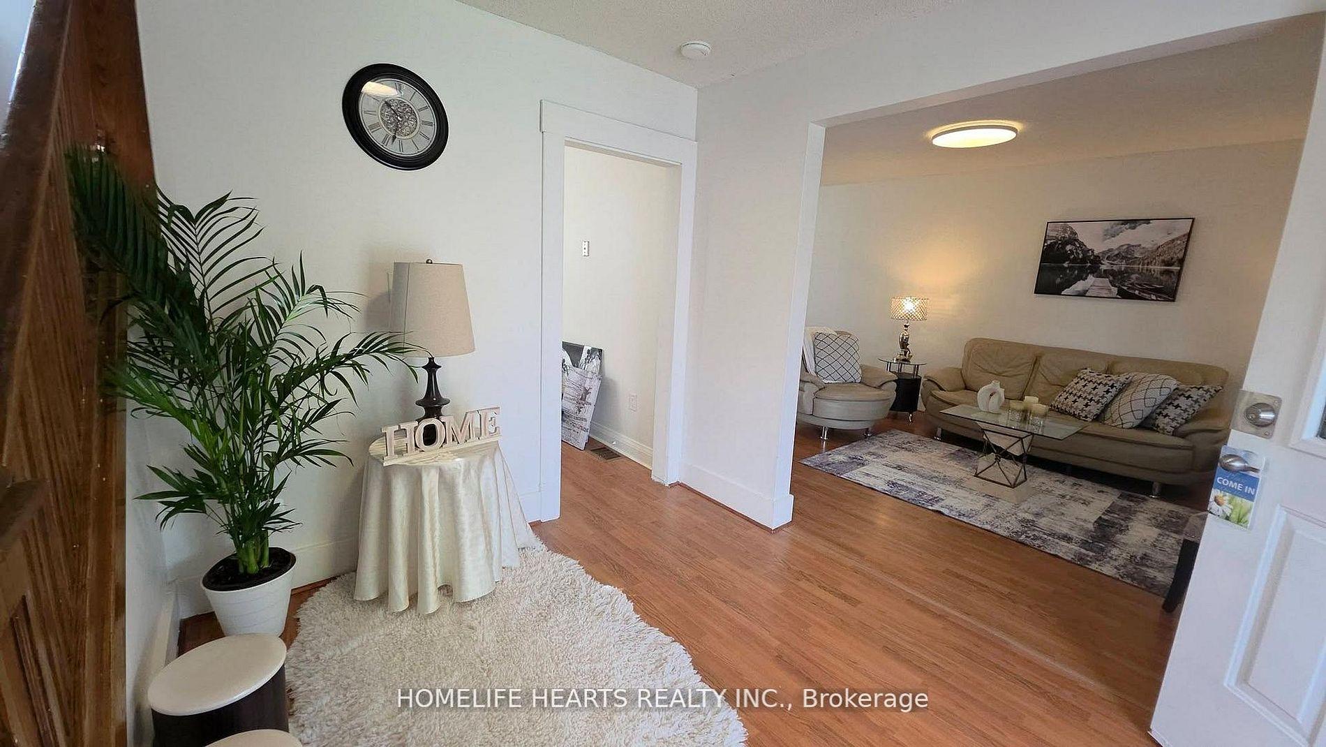 5404 Bridge Street, Niagara Falls 5
