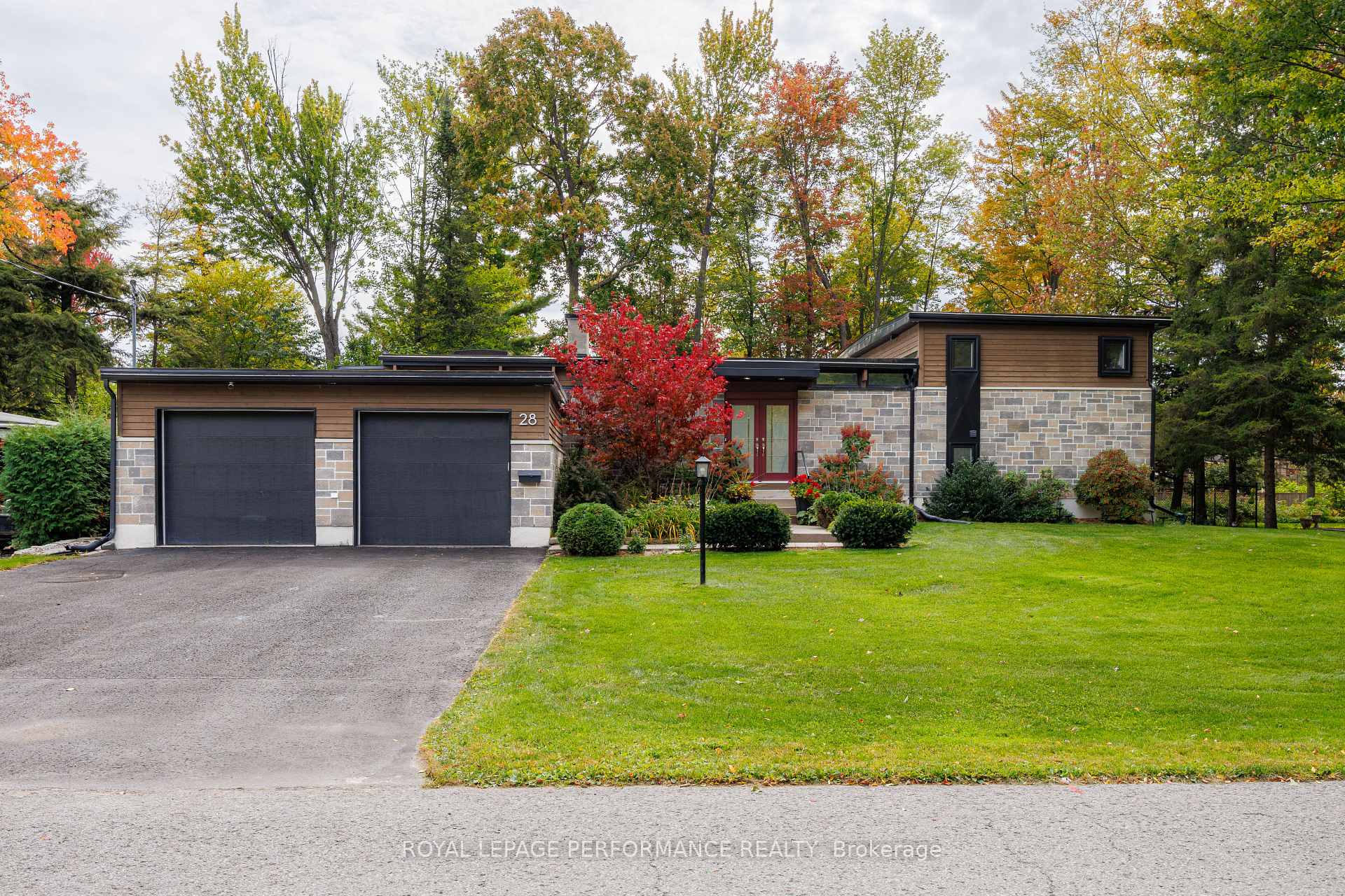 28 Burnbank Street, Ottawa