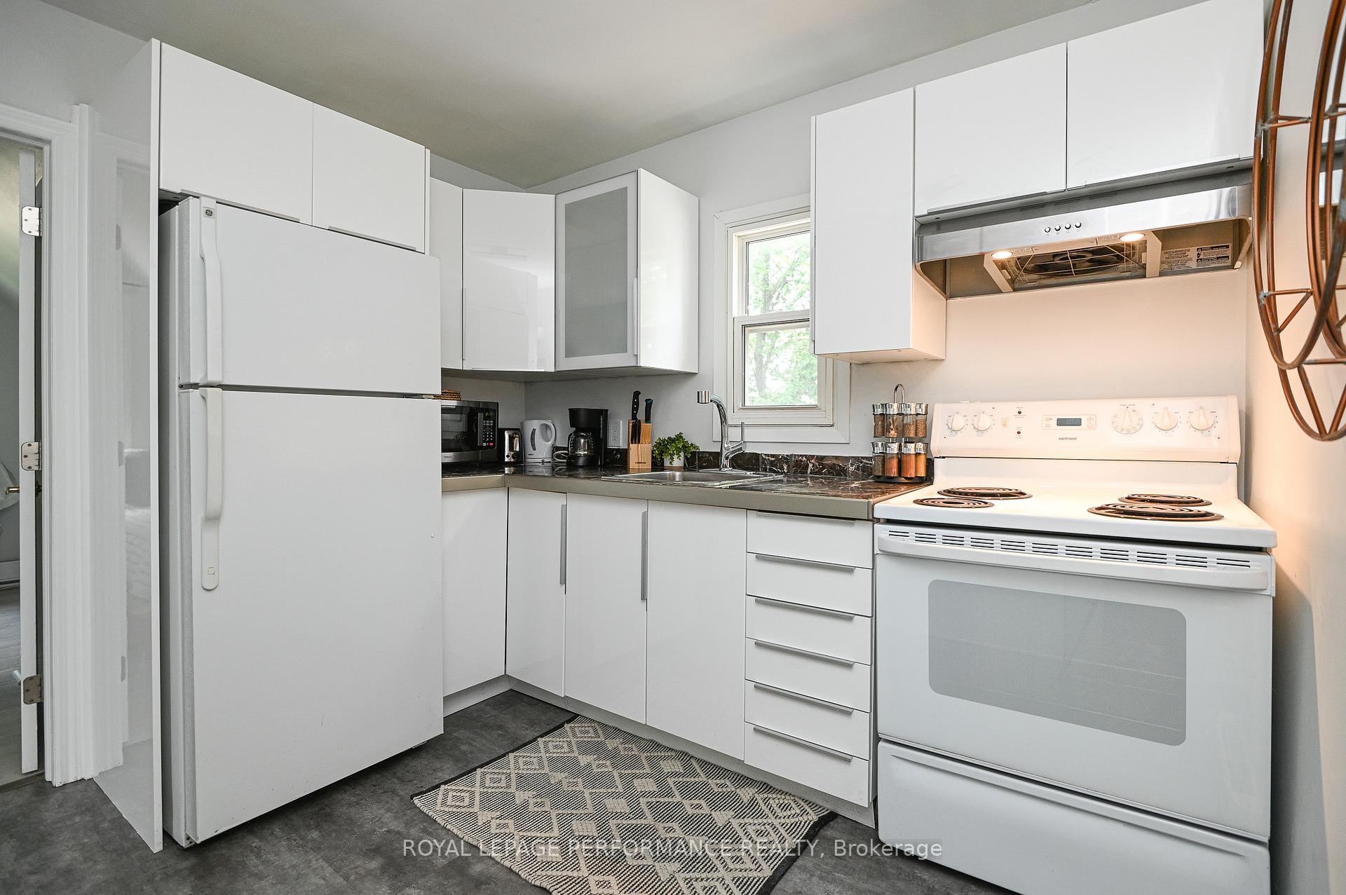 3 - 123 PAMILLA Street, Ottawa 3