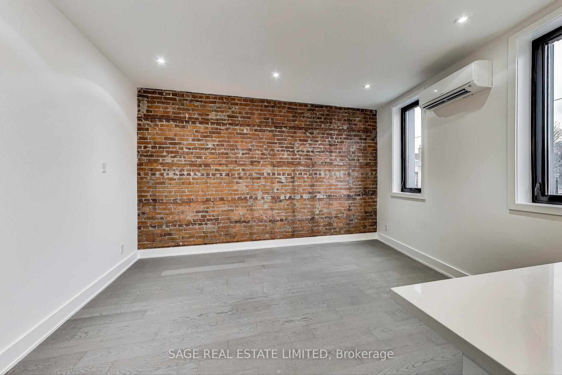 Upper - 2551 Yonge Street, Toronto 5