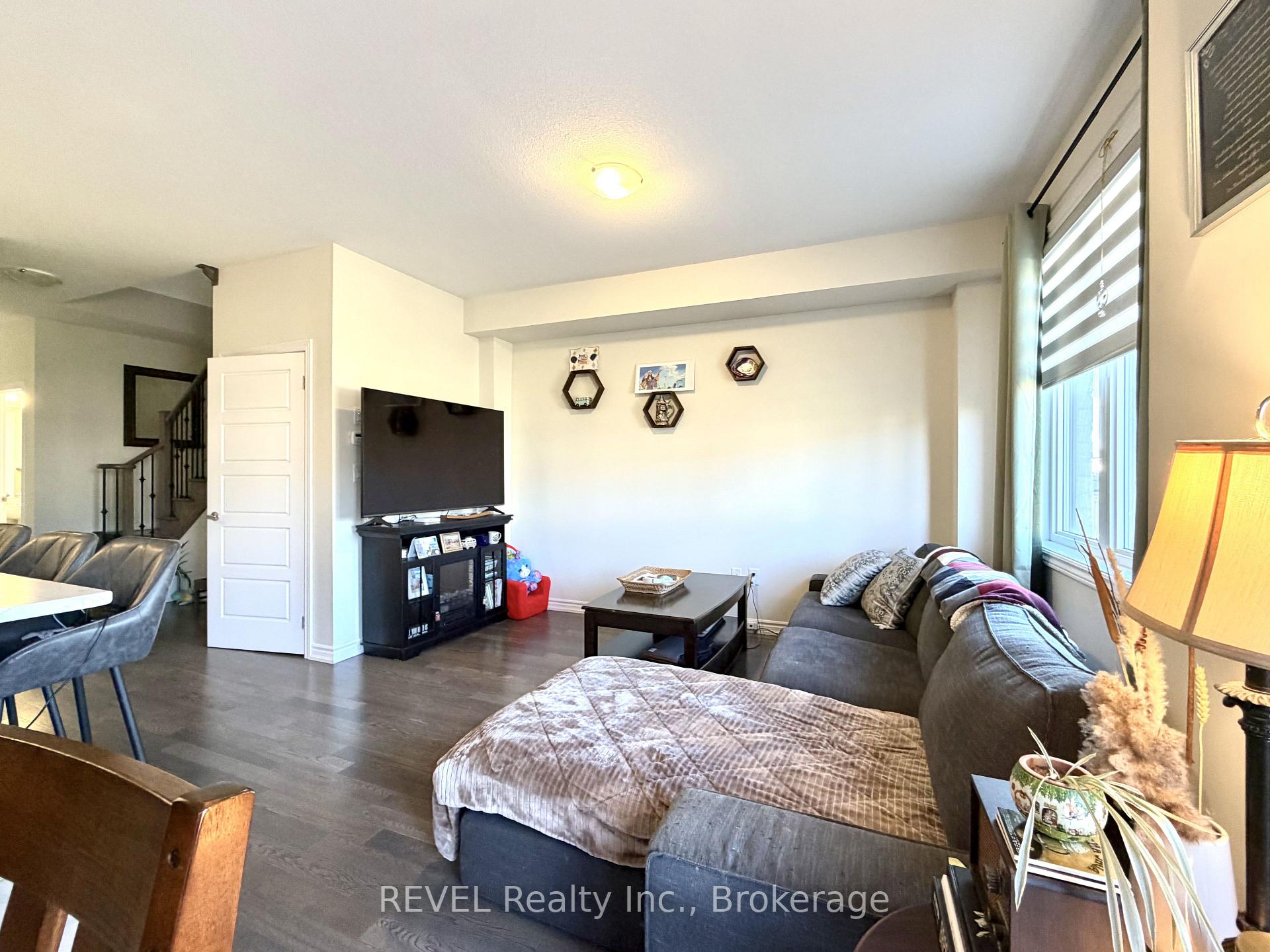 35 Vanilla Trail, Thorold 5
