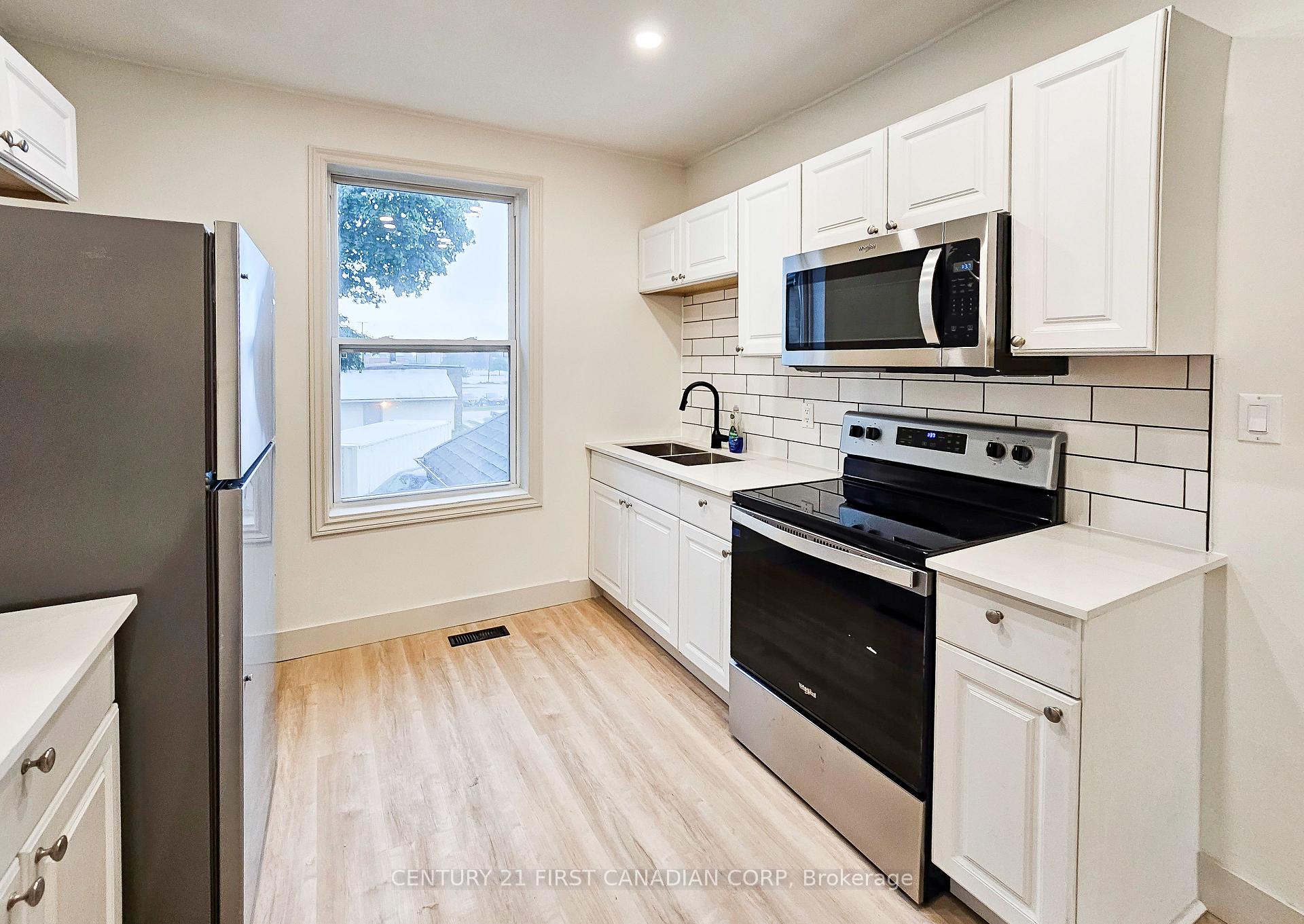Apt 2 - 859 Dundas Street, London East 5