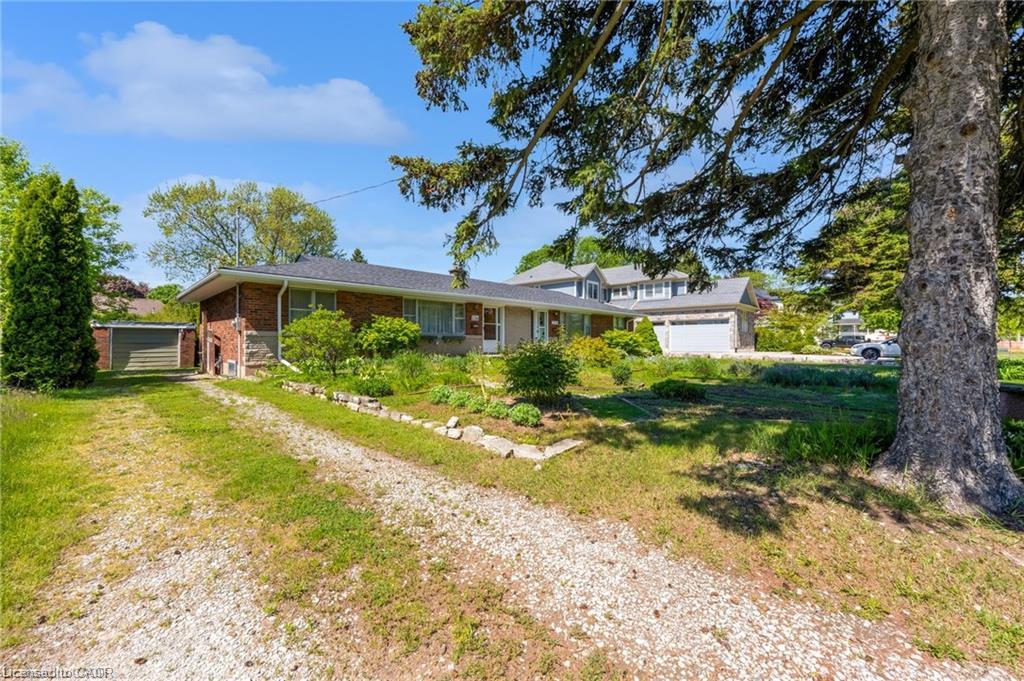 236 Pine Cove Road, Burlington 2
