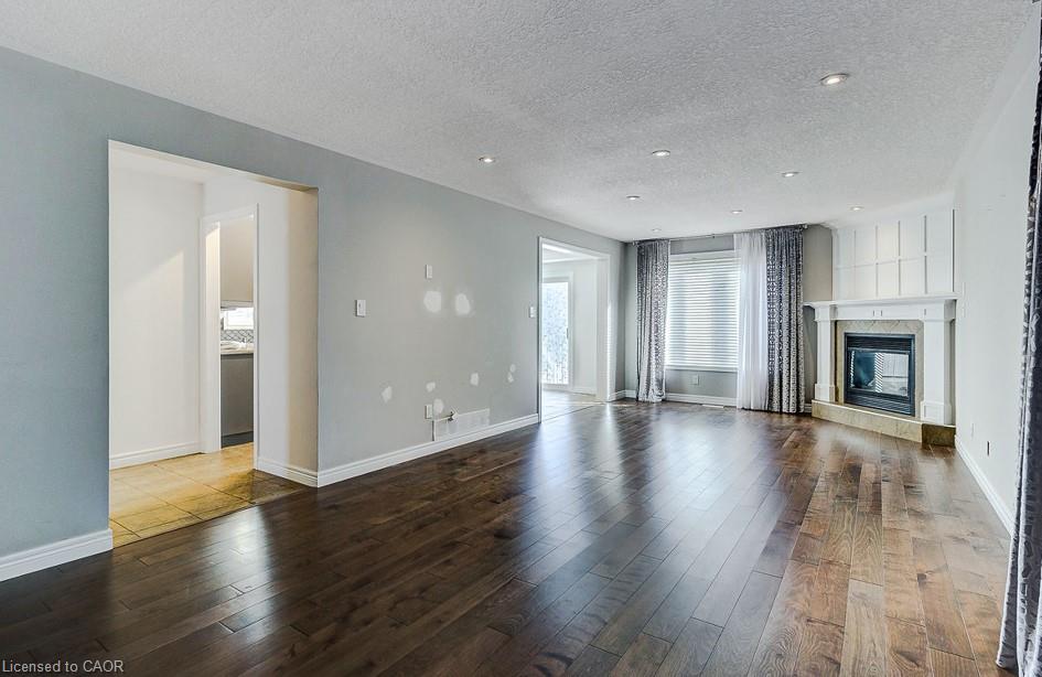 Upper - 68 Nashville Circle, Hamilton 4