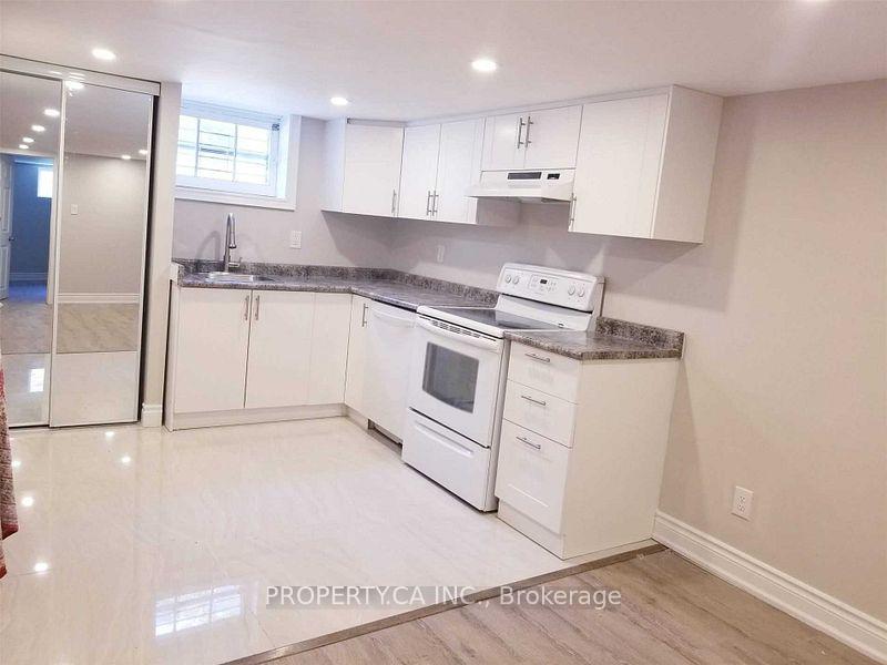 Bsmt - 31 Colonial Avenue, Toronto 2