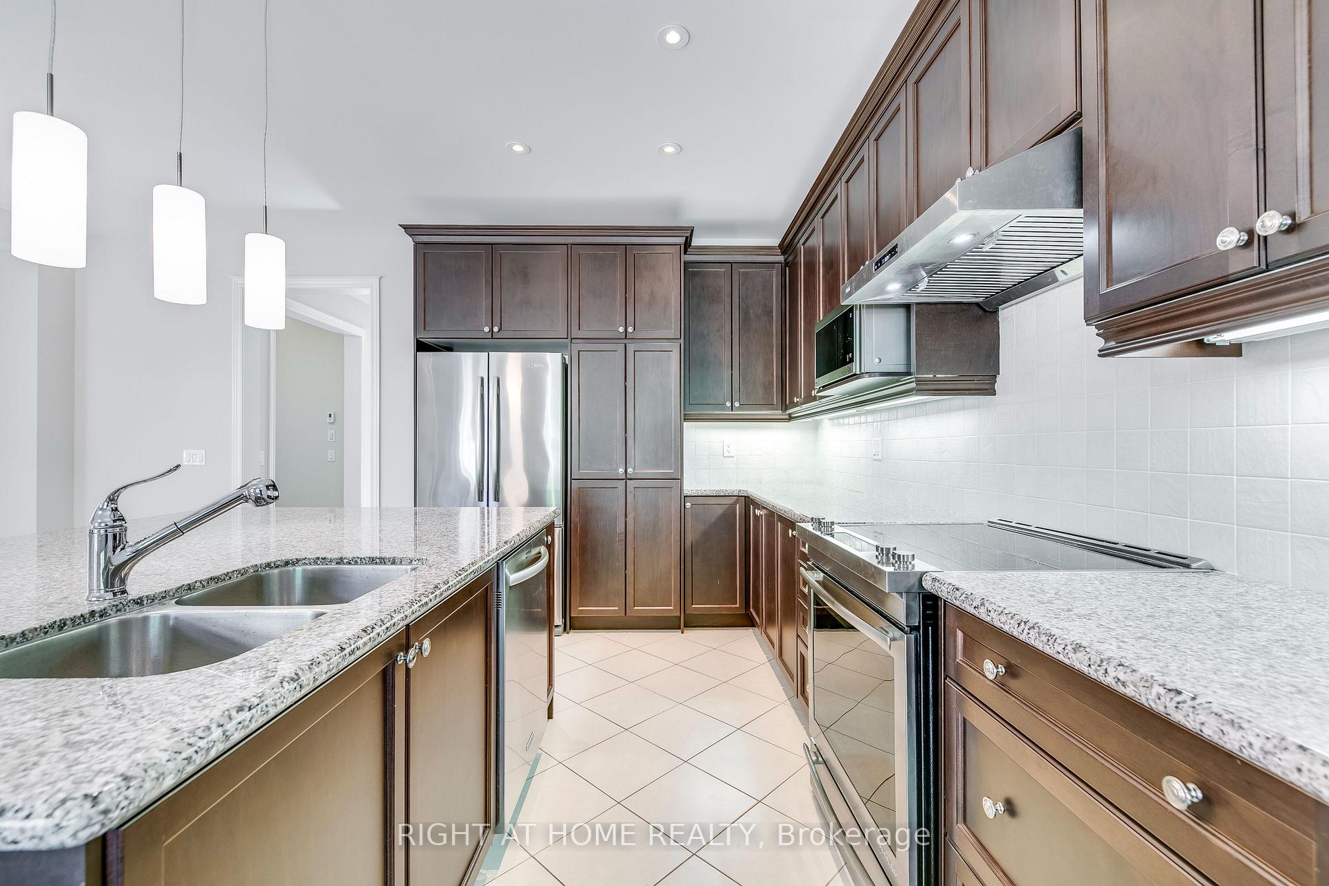 537 Terrace Way, Oakville 5