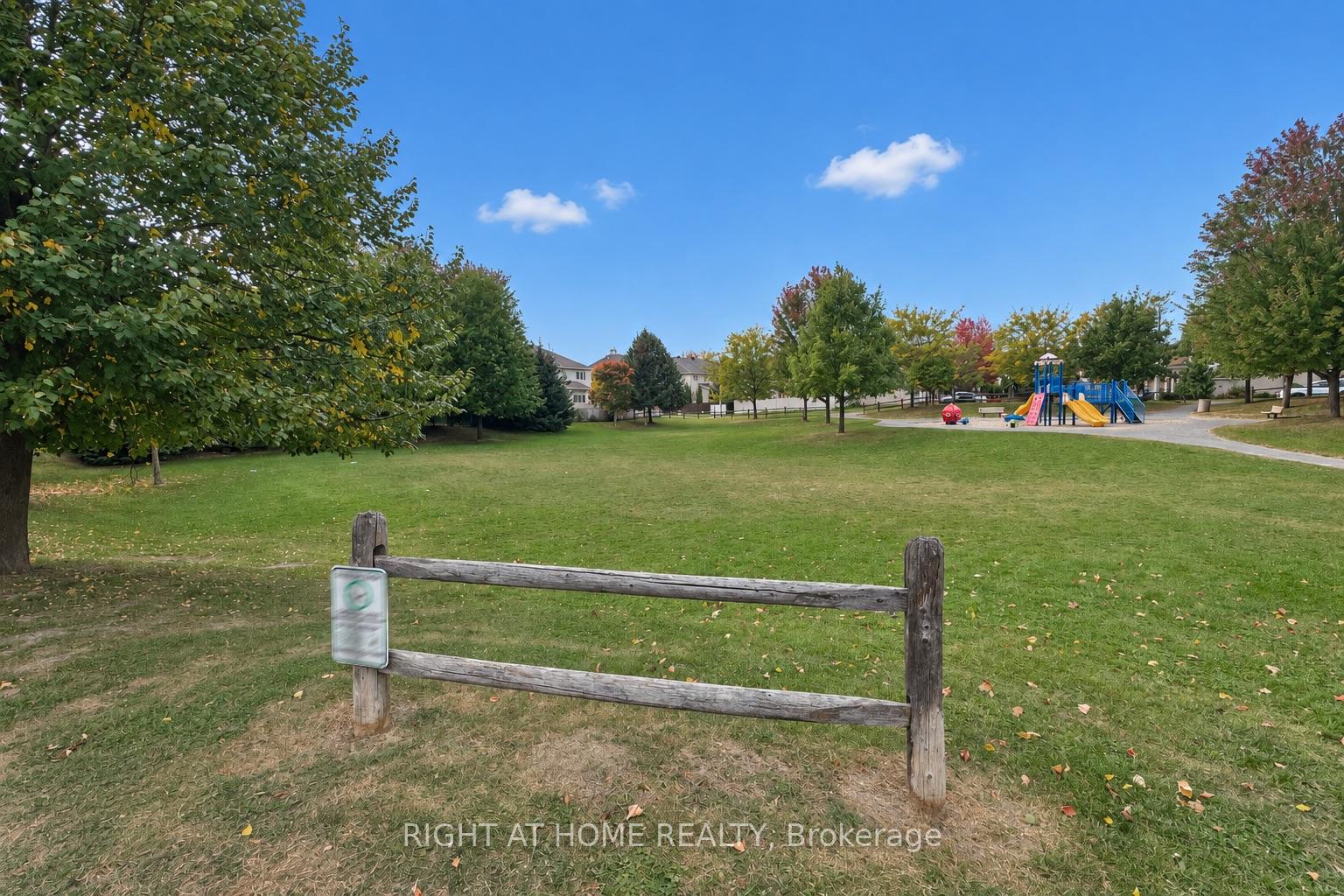 227 PORTRUSH Avenue, Ottawa 2