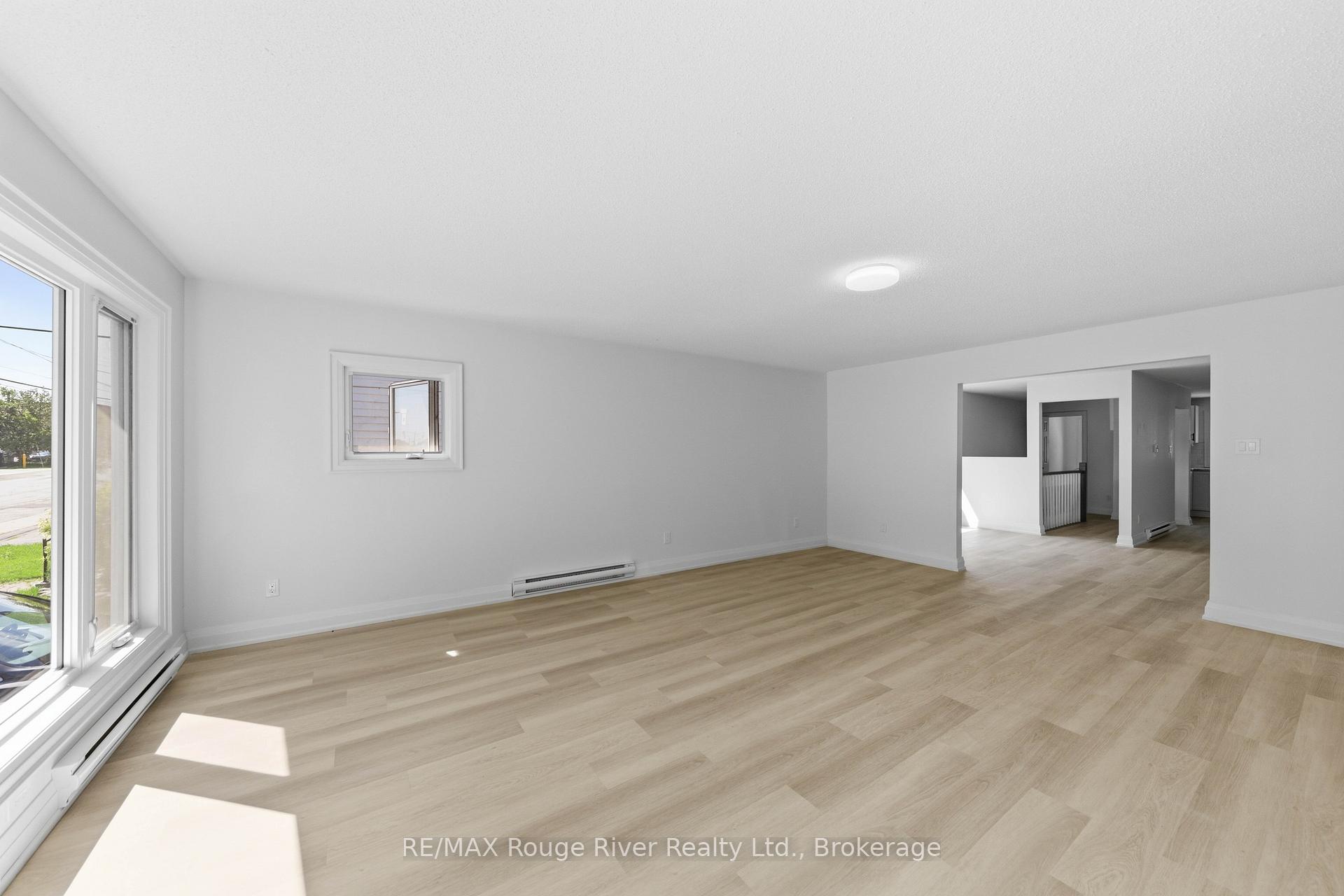 Unit A - 144 Macdonald Avenue, Belleville 3