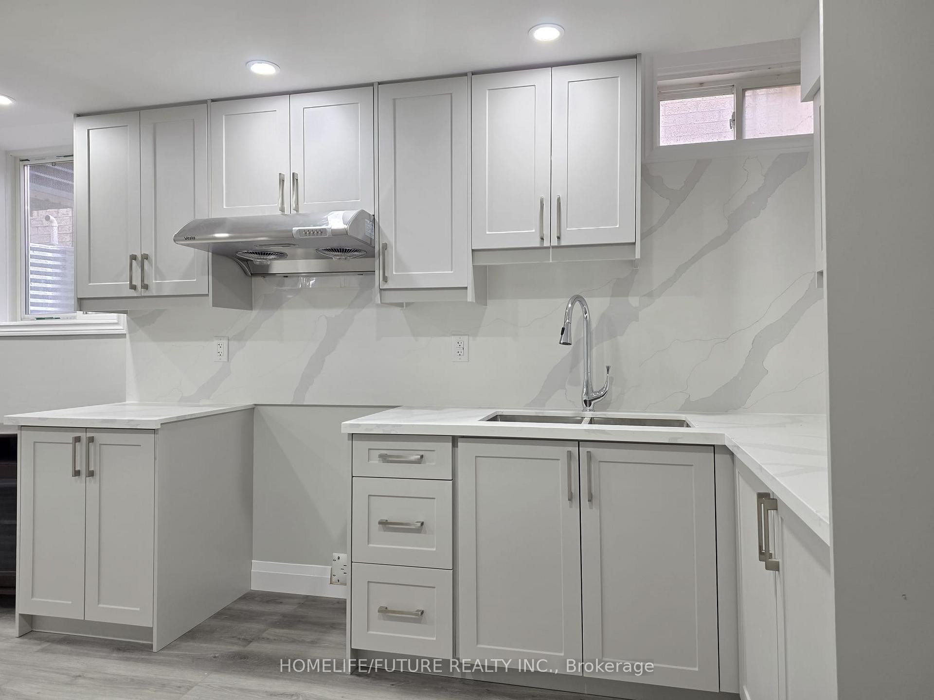 22 Headon Avenue, Ajax 4