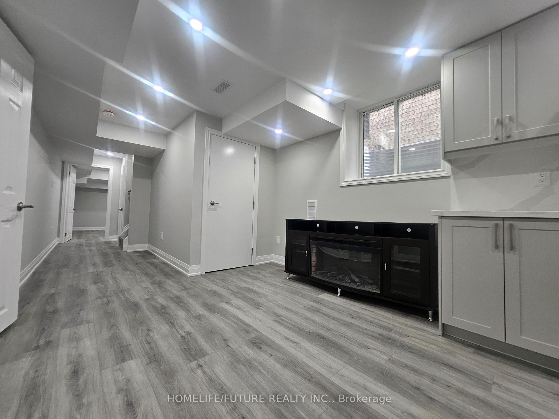 22 Headon Avenue, Ajax 2