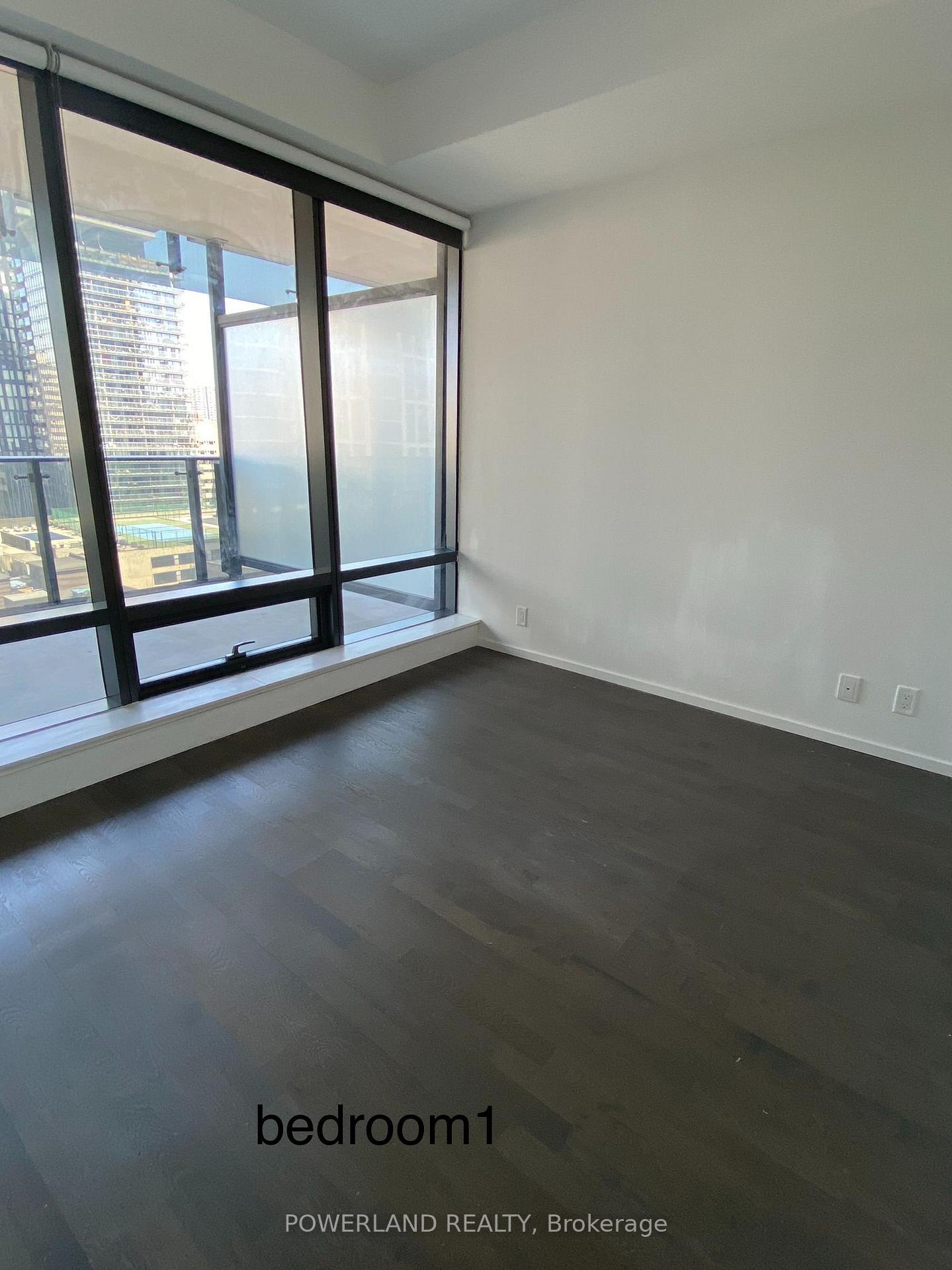 811 - 5 St Joseph Street, Toronto 5