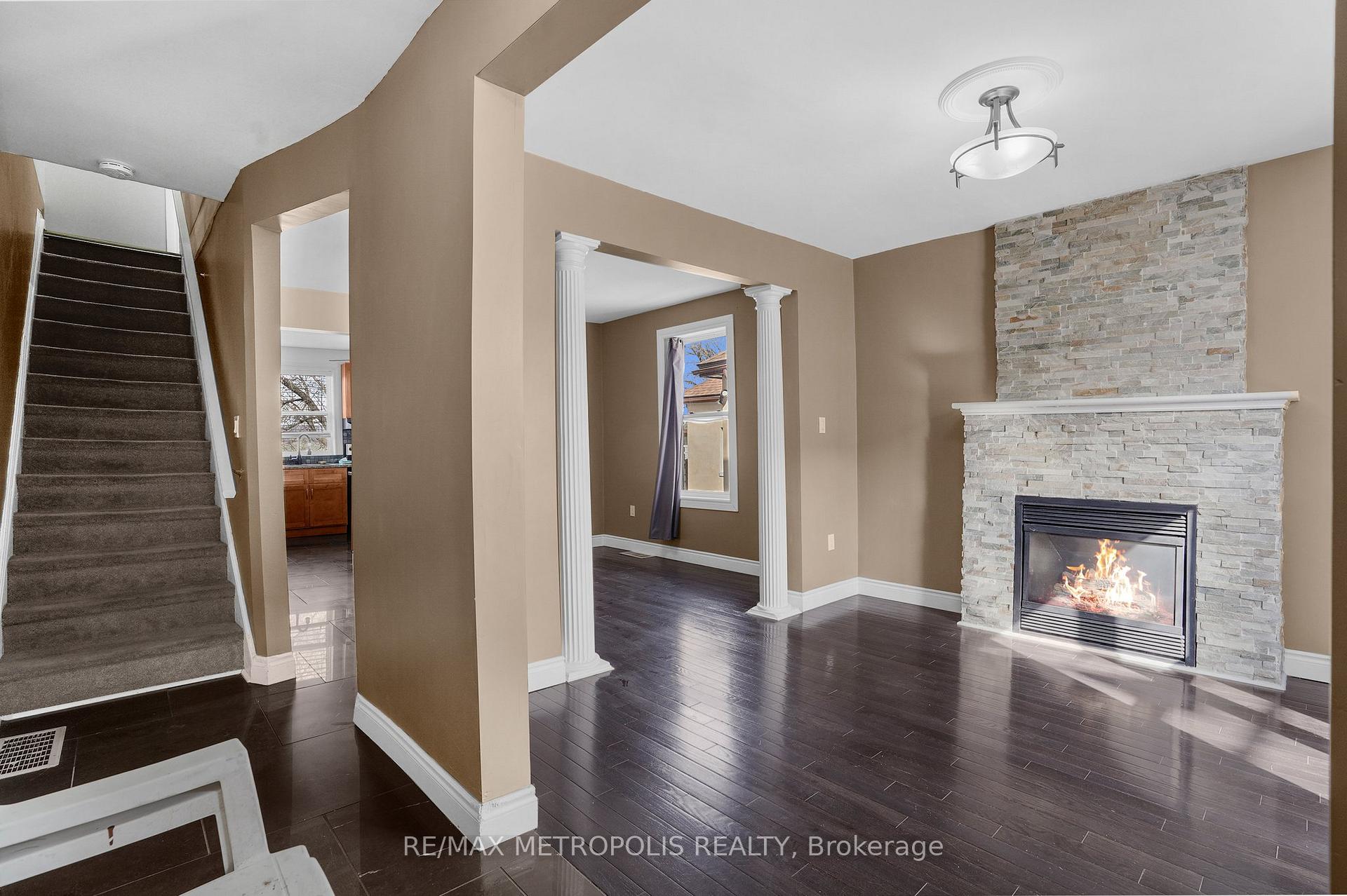 201 BAY Street N, Hamilton 3