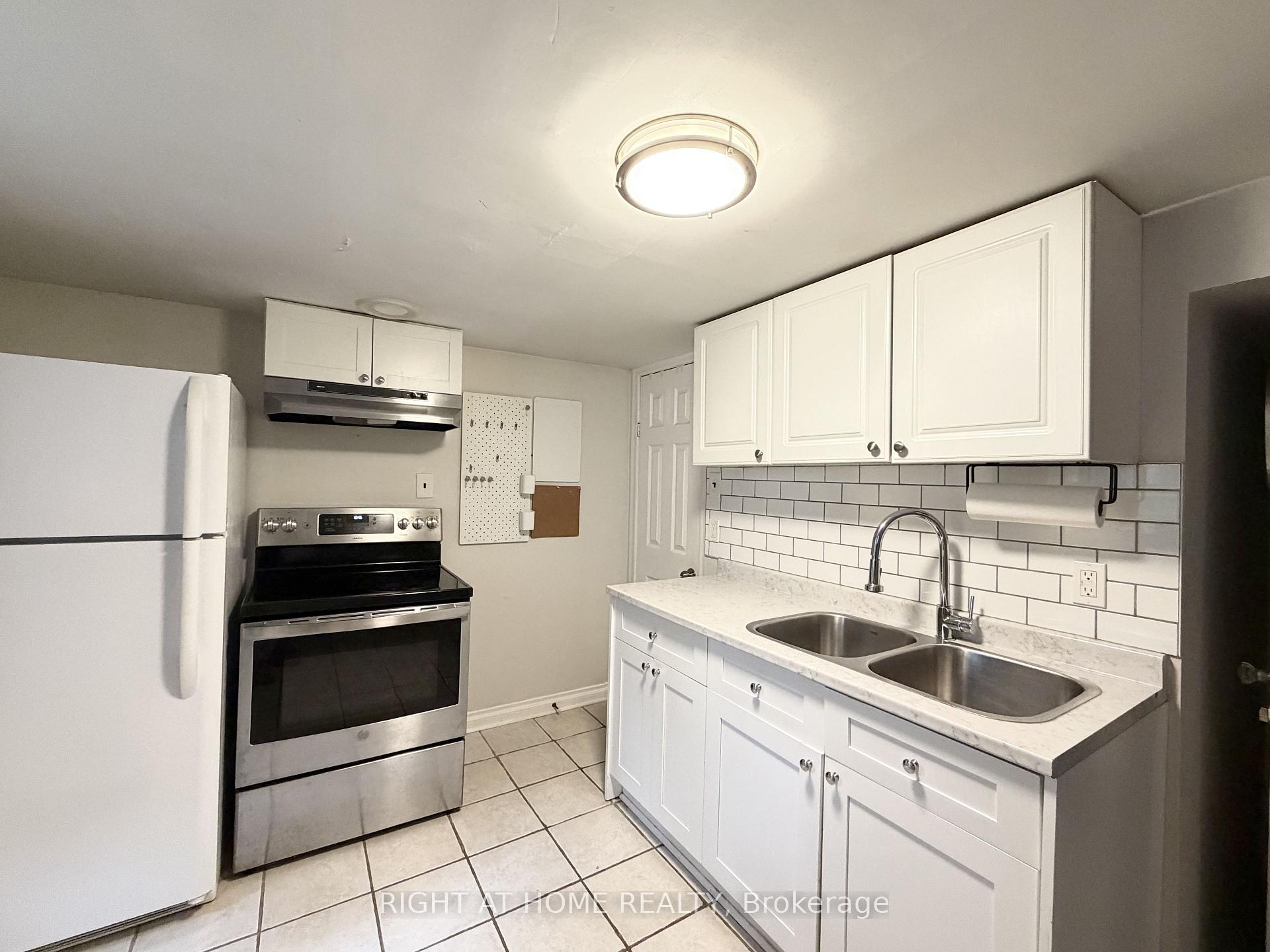 Lower - 214 Greenwood Avenue, Oshawa 5