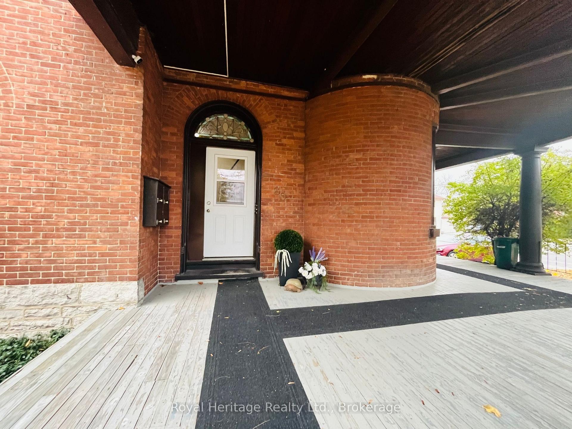 3 - 80 Bridge Street W, Belleville 2