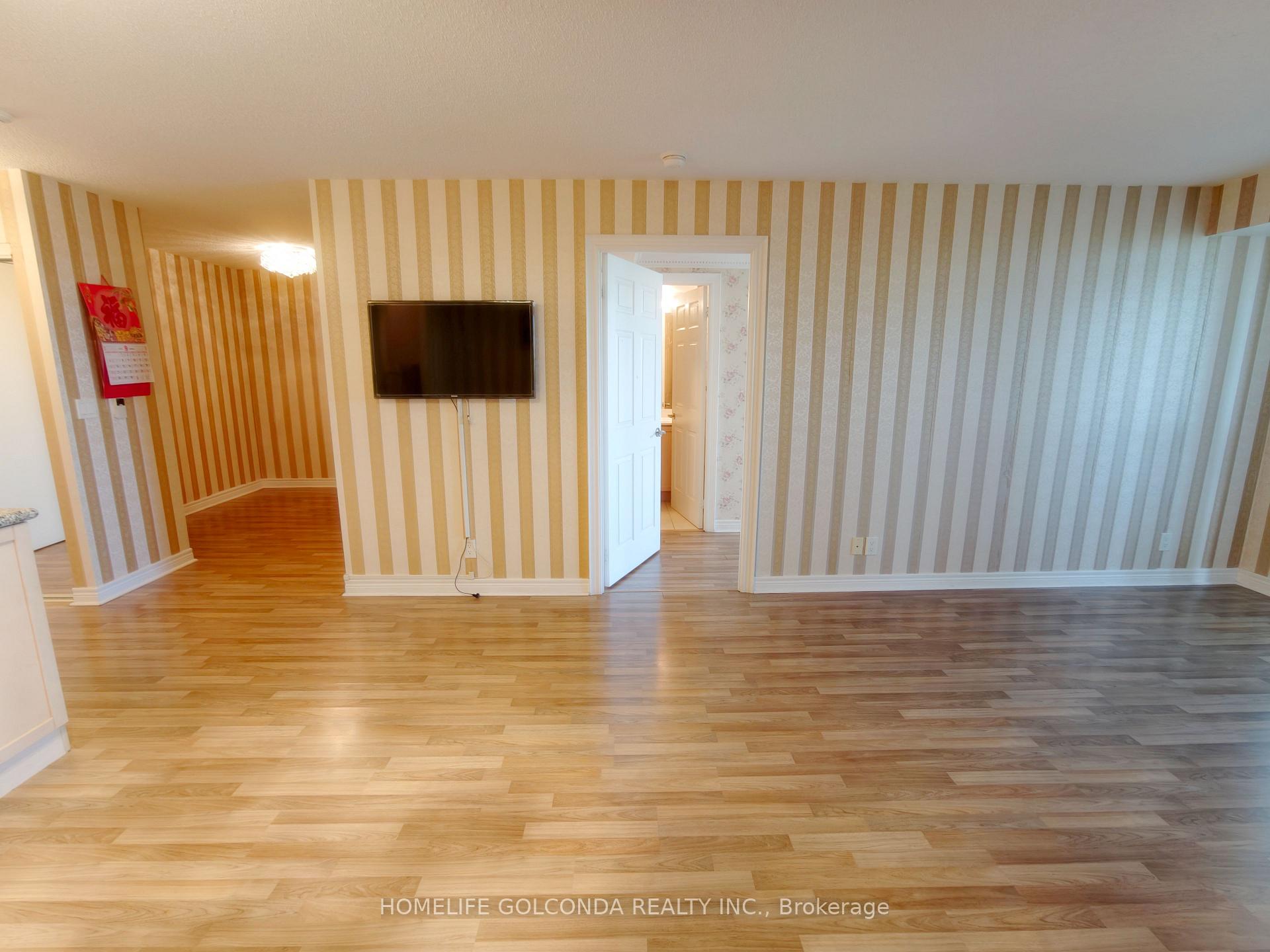 720 - 33 Cox Boulevard, Markham 5