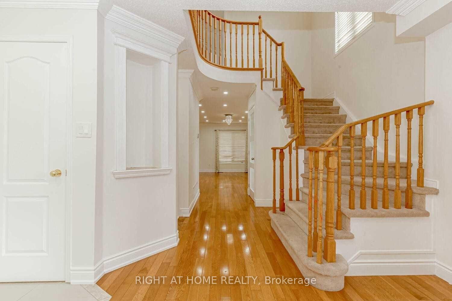 UPPER - 3300 Respond Road, Mississauga 4