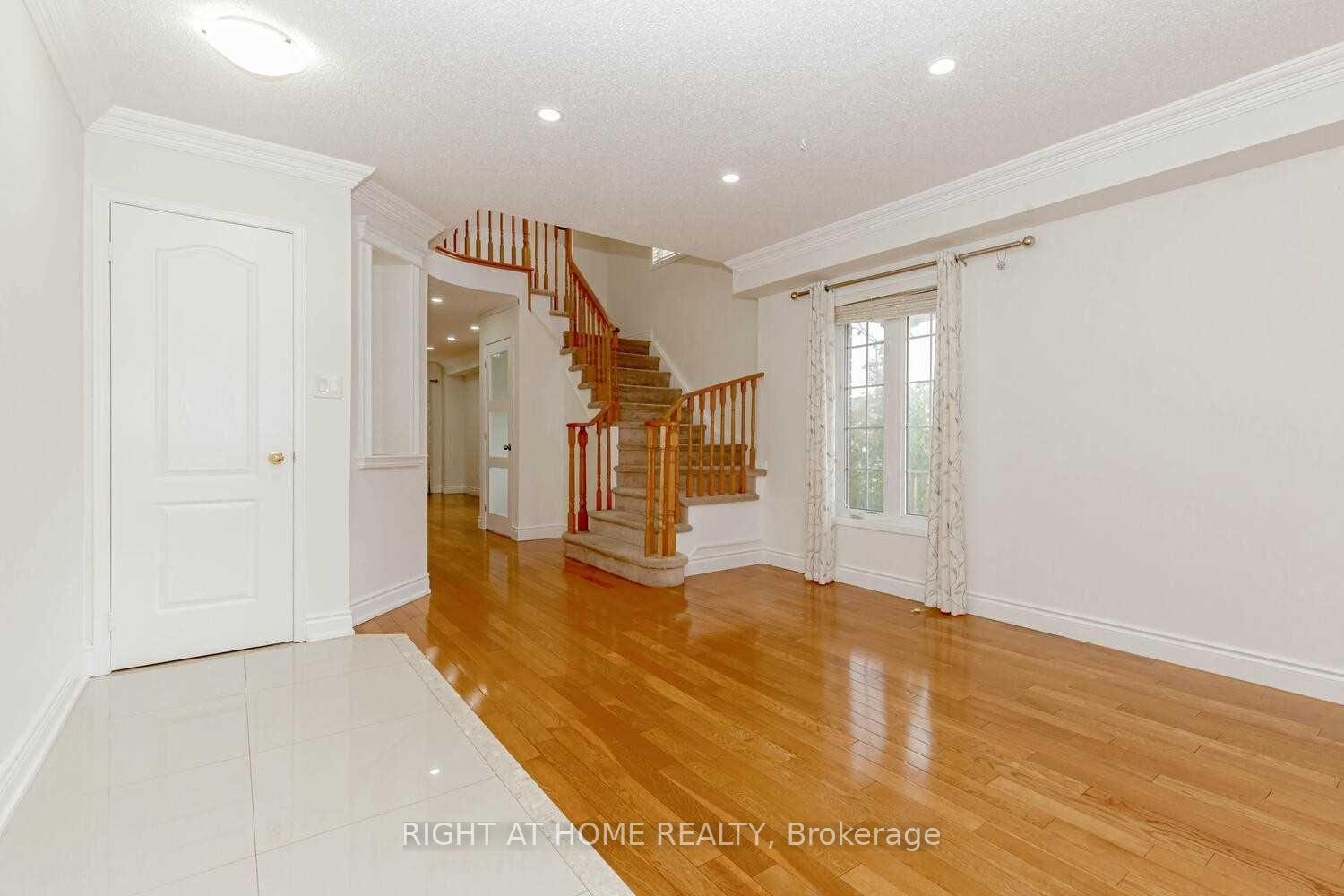 UPPER - 3300 Respond Road, Mississauga 5