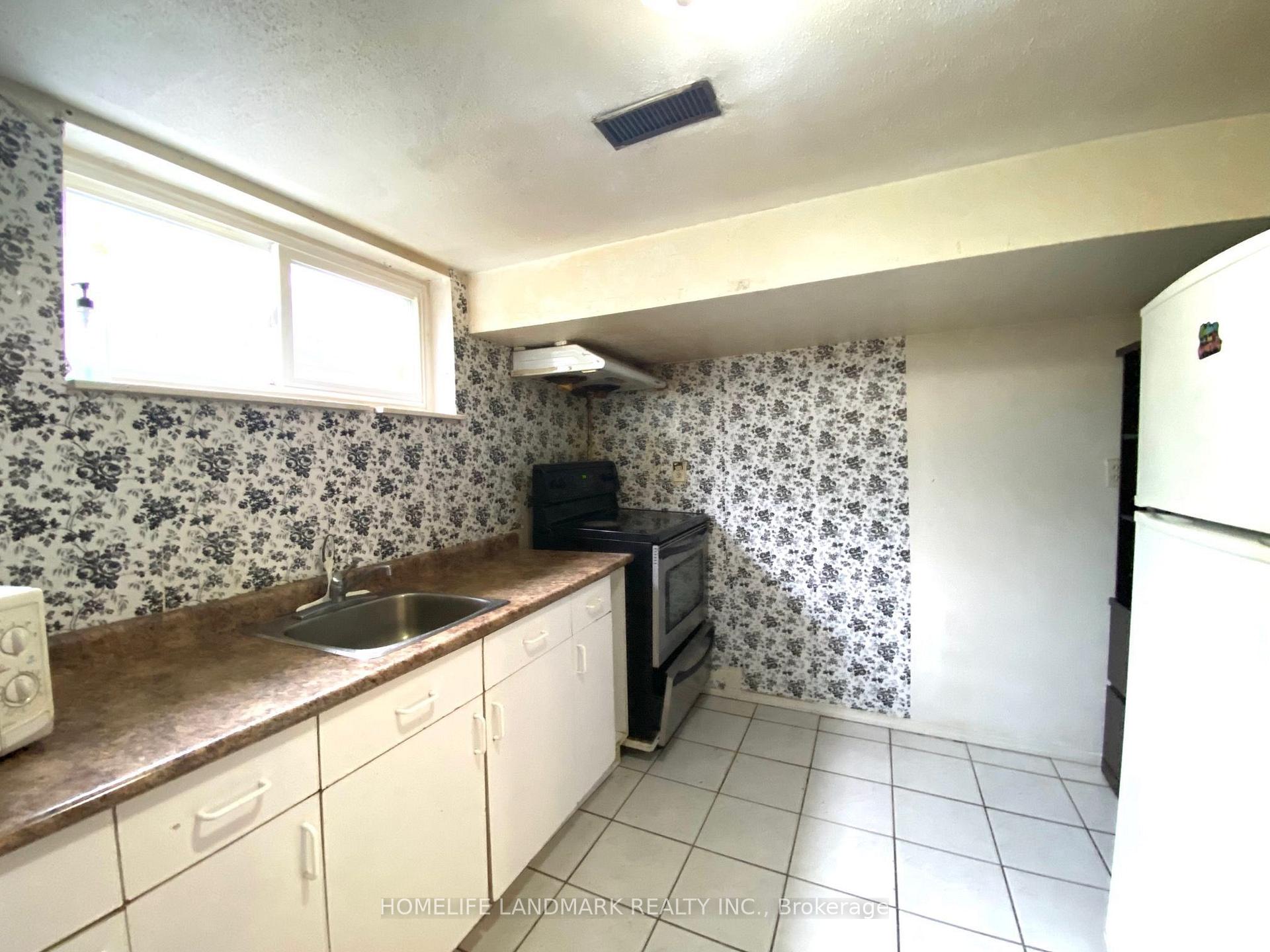 Lower - 3320 Grechen Road, Mississauga 5