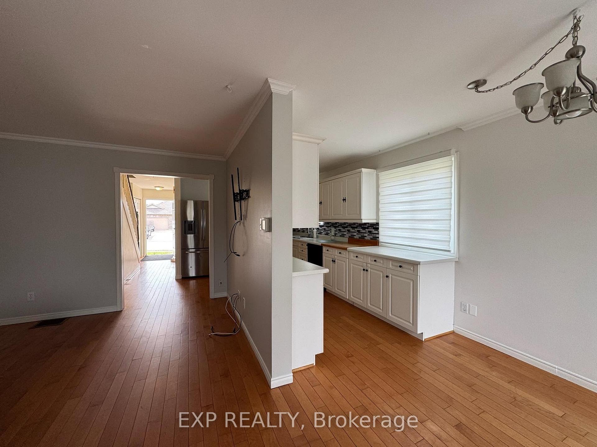286 Mutual Street N, Ingersoll 2