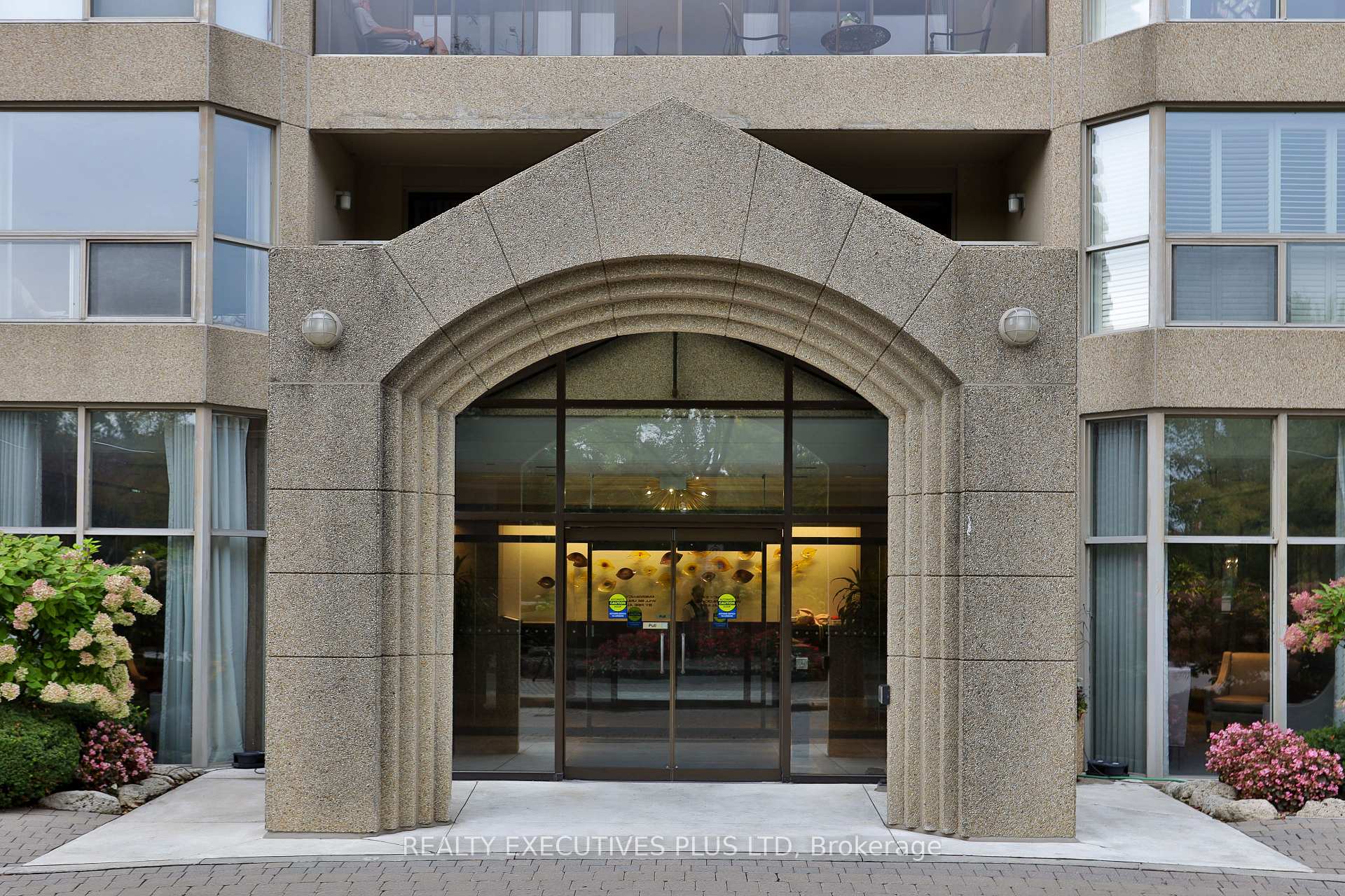 1401 - 1800 The Collegeway Way Mississauga Ontario Canada Sale residential   Realty Executives Plus Ltd. Brokerage*
