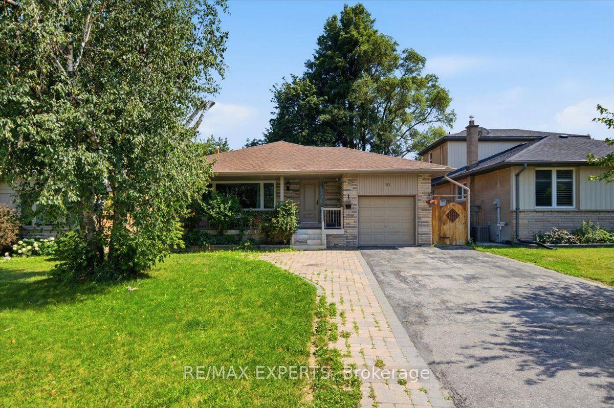 Lower - 51 Clifton Avenue, Toronto 3